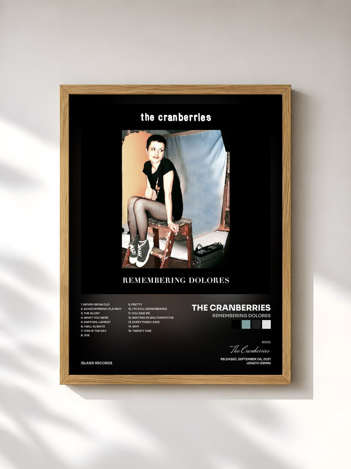 #bois Tableau de l'album Remembering Dolores de The Cranberries, cadre en bois brut, imprimé et encadré en France