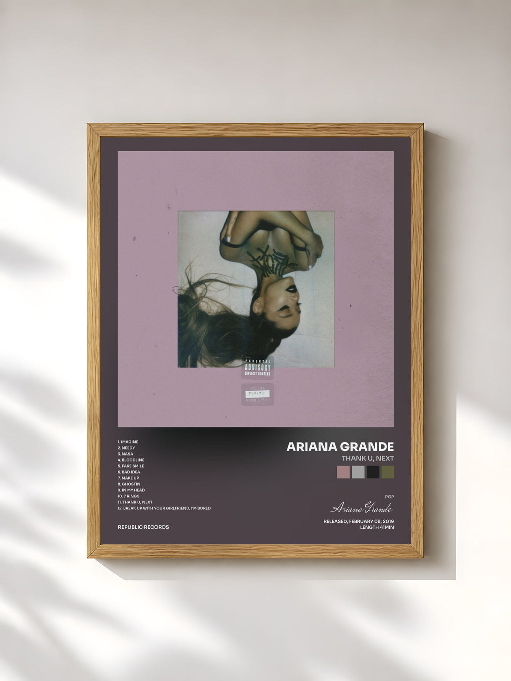 #bois Tableau de l'album thank u, next de Ariana Grande, cadre en bois brut, imprimé et encadré en France