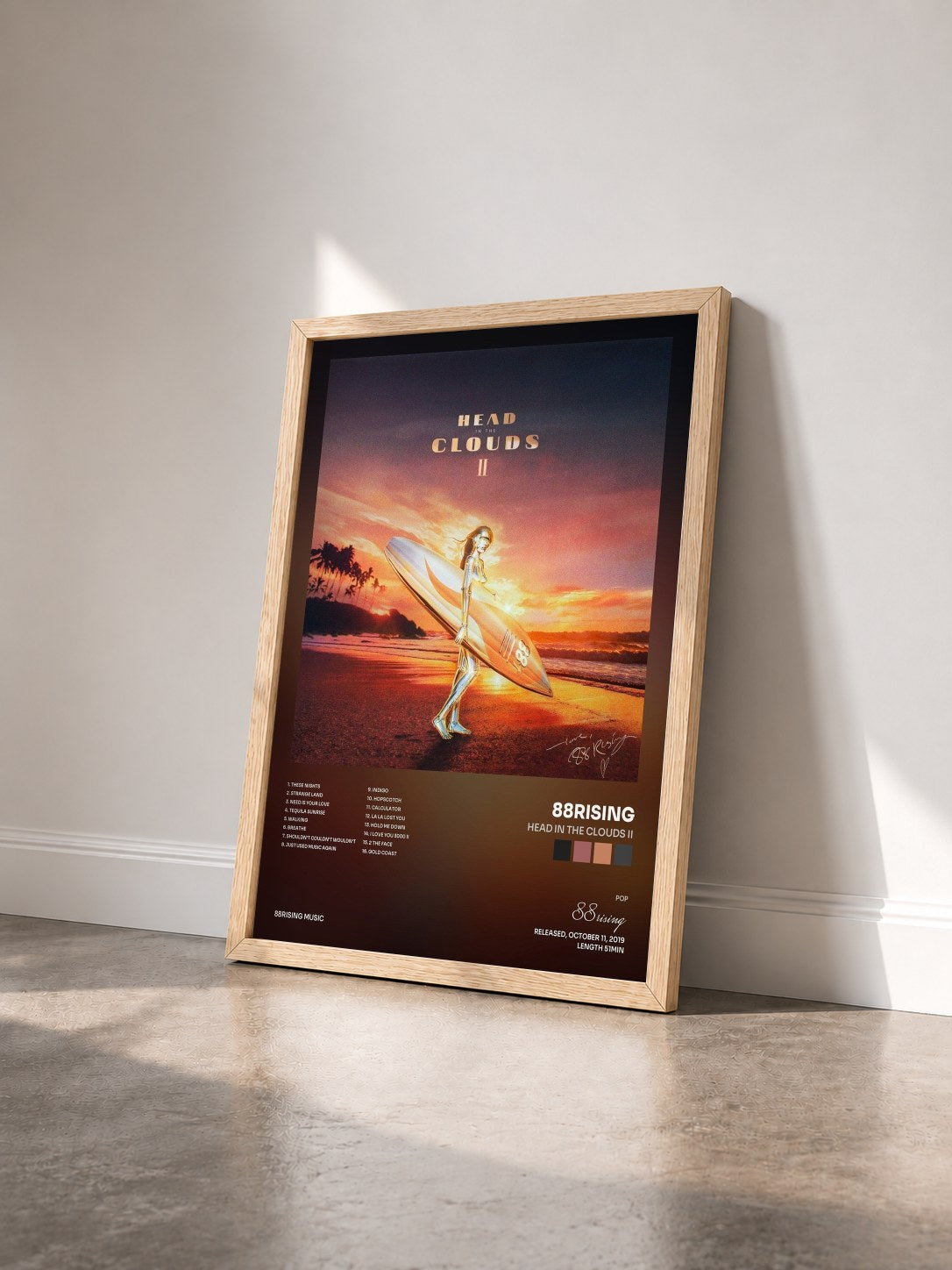#bois Tableau de l'album Head In The Clouds II de 88rising vu de trois quarts, cadre en bois brut