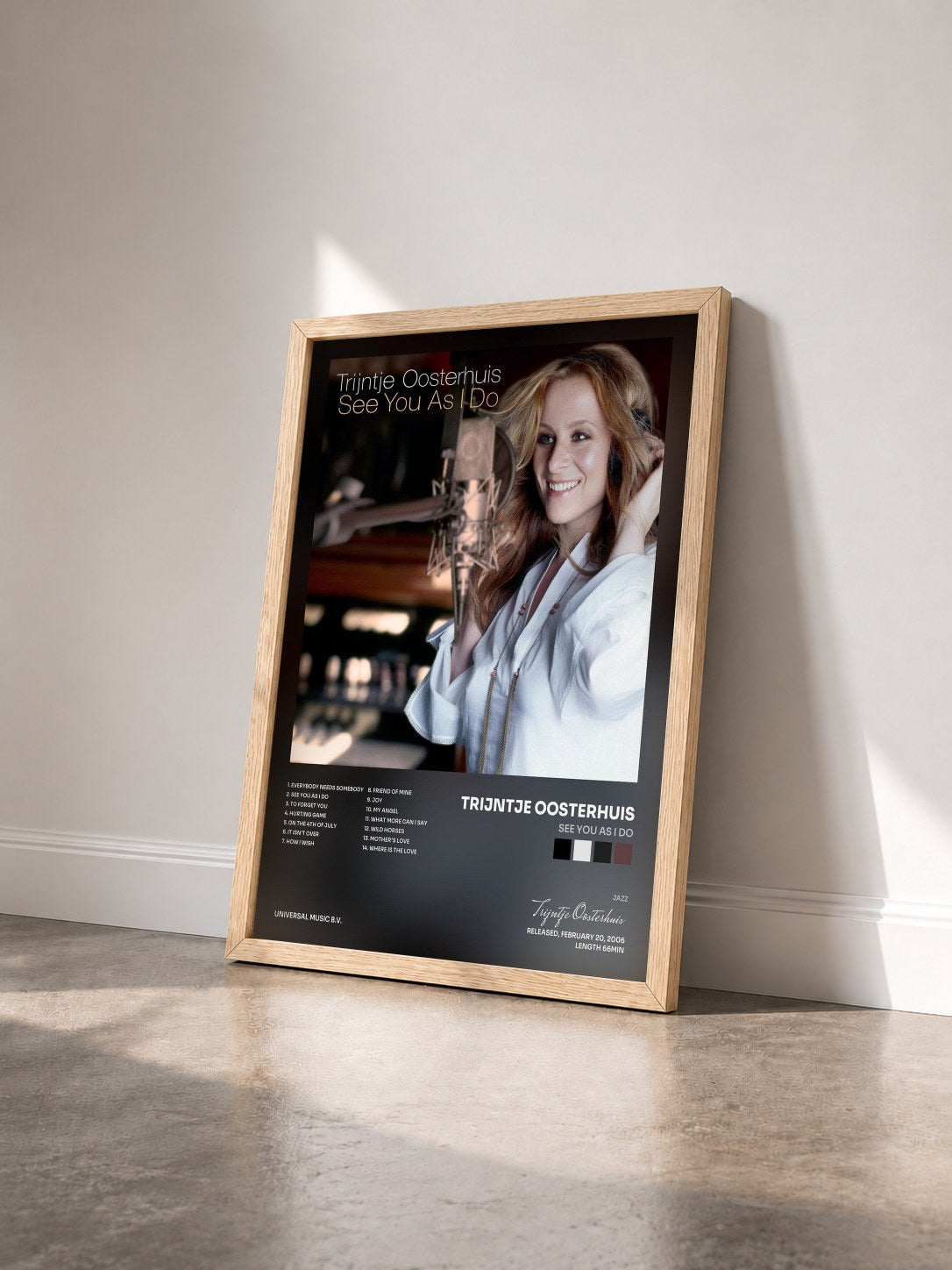 #bois Tableau de l'album See You As I Do de Trijntje Oosterhuis vu de trois quarts, cadre en bois brut