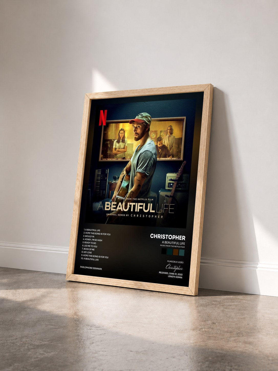 #bois Tableau de l'album A Beautiful Life (Music From The Netflix Film) de Christopher vu de trois quarts, cadre en bois brut