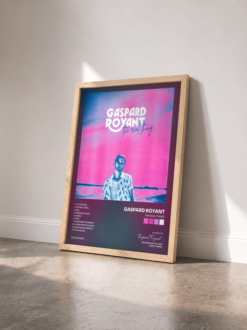#bois Tableau de l'album The Real Thing de Gaspard Royant vu de trois quarts, cadre en bois brut