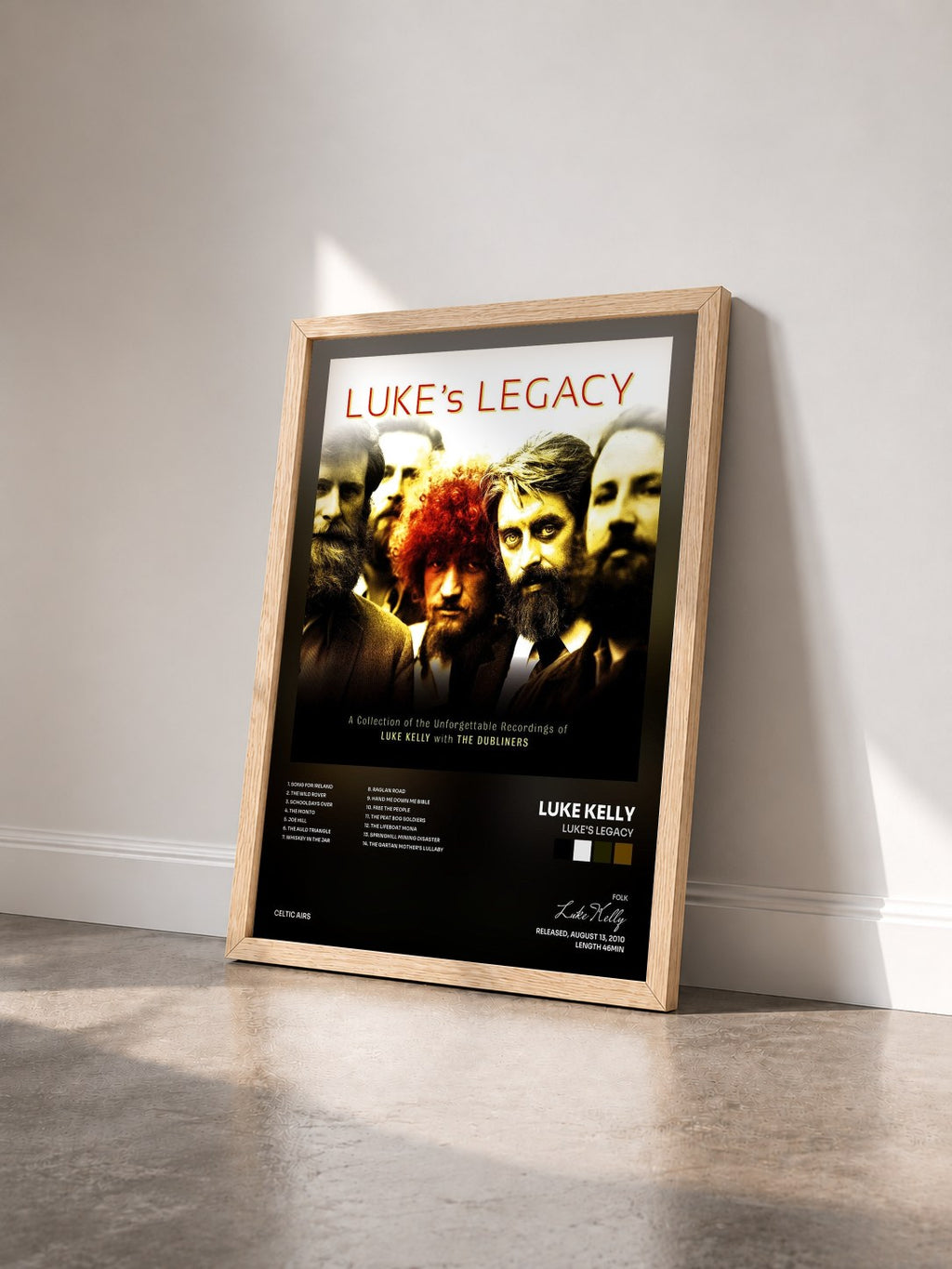 #bois Tableau de l'album Luke's Legacy de Luke Kelly vu de trois quarts, cadre en bois brut