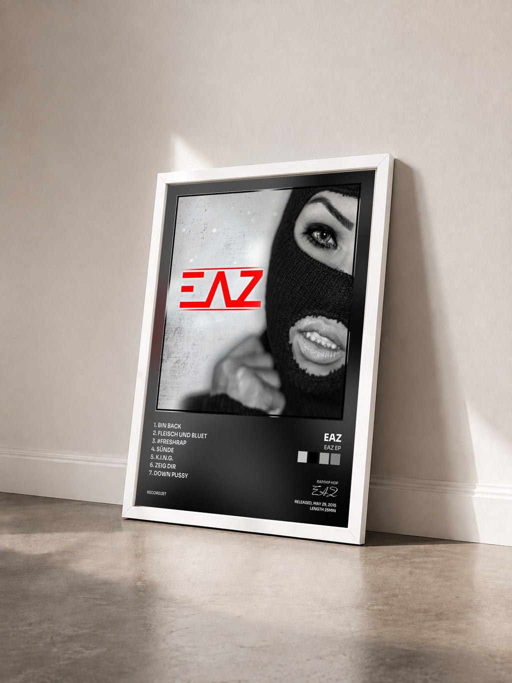 #blanc Tableau de l'album Eaz EP de EAZ vu de trois quarts, cadre blanc