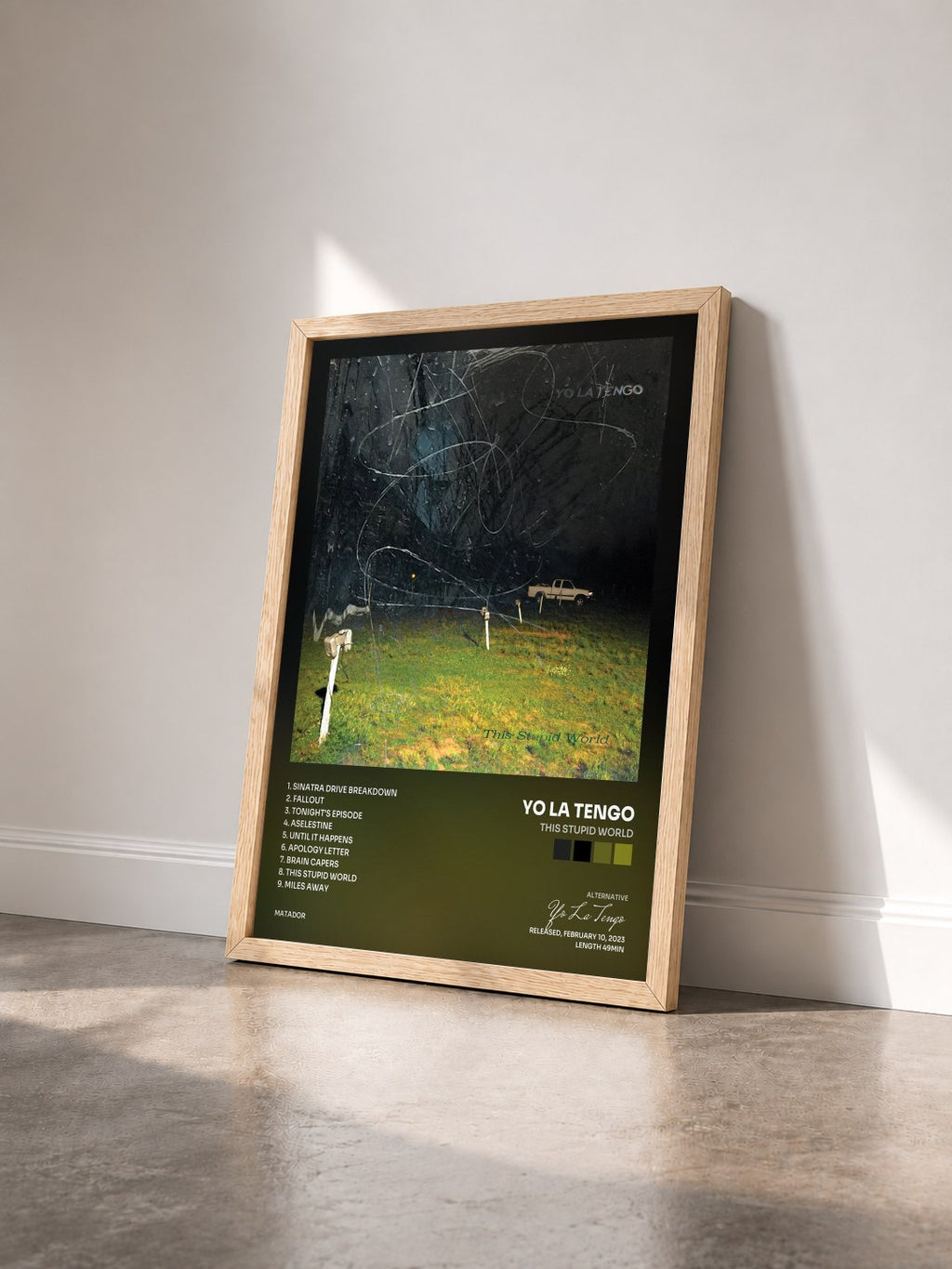 #bois Tableau de l'album This Stupid World de Yo La Tengo vu de trois quarts, cadre en bois brut