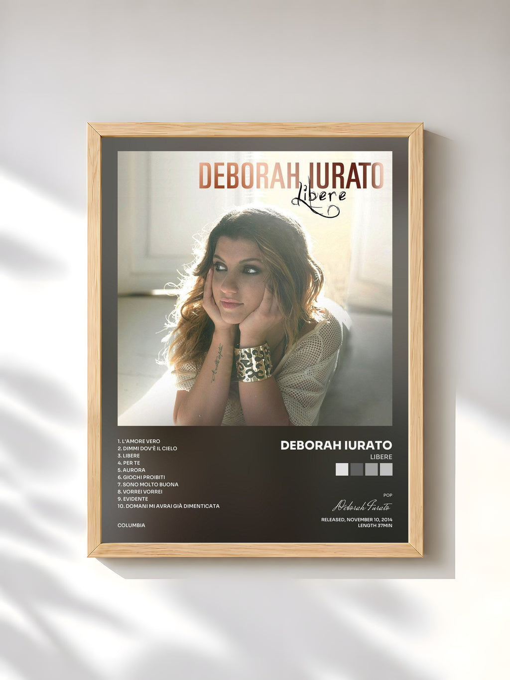 #bois Tableau de l'album Libere de Deborah Iurato, cadre en bois brut, imprimé et encadré en France