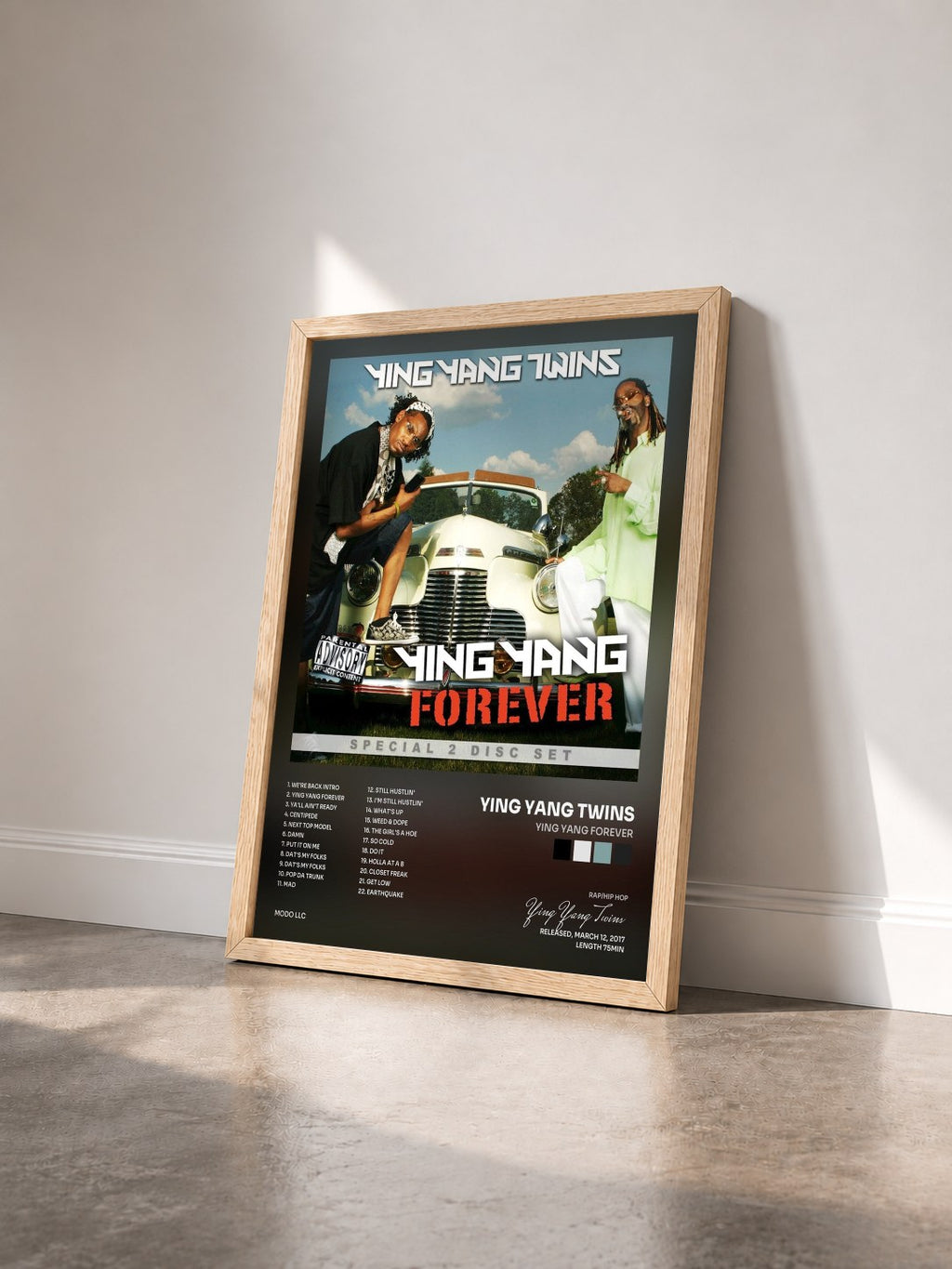 #bois Tableau de l'album Ying Yang Forever de Ying Yang Twins vu de trois quarts, cadre en bois brut