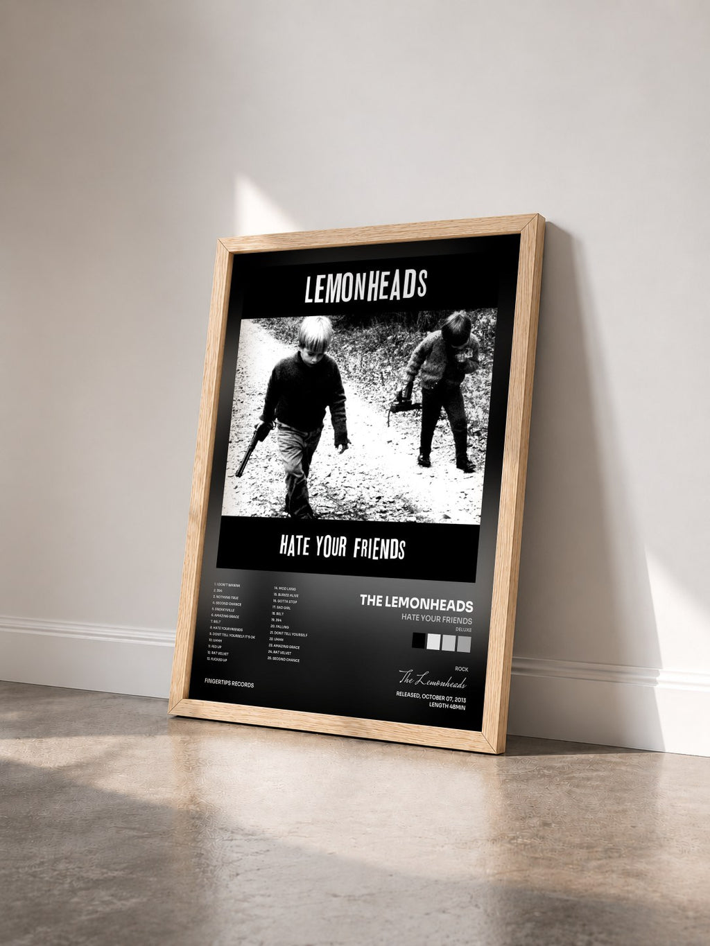 #bois Tableau de l'album Hate Your Friends (Deluxe) de The Lemonheads vu de trois quarts, cadre en bois brut