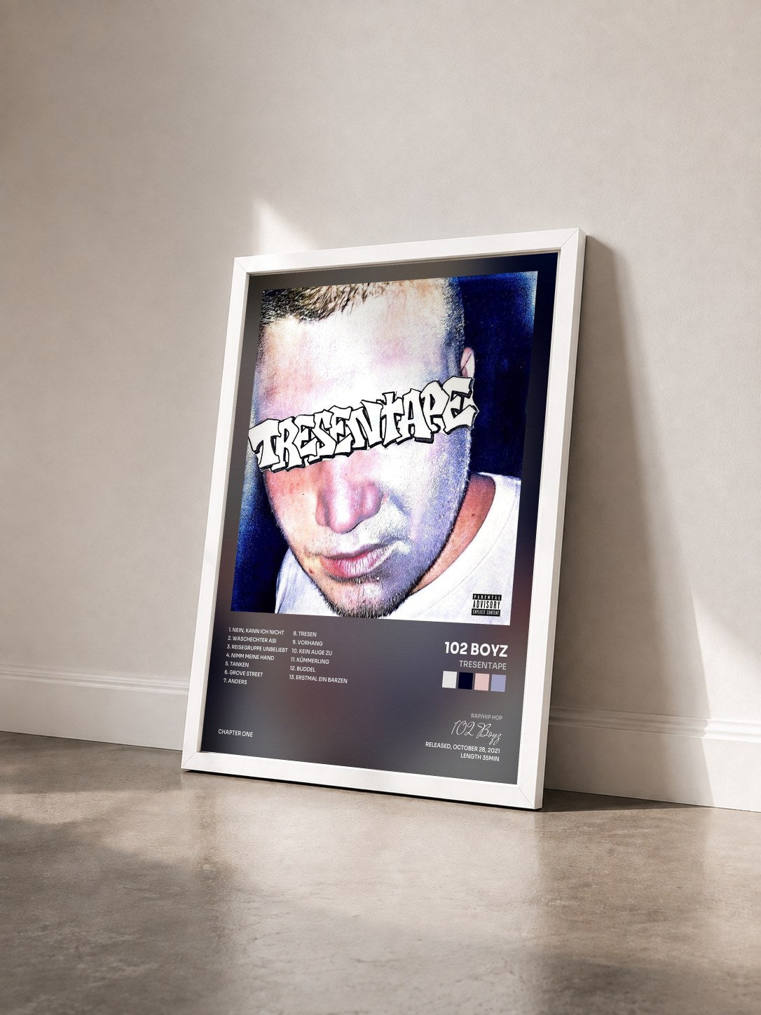 #blanc Tableau de l'album Tresentape de 102 Boyz vu de trois quarts, cadre blanc