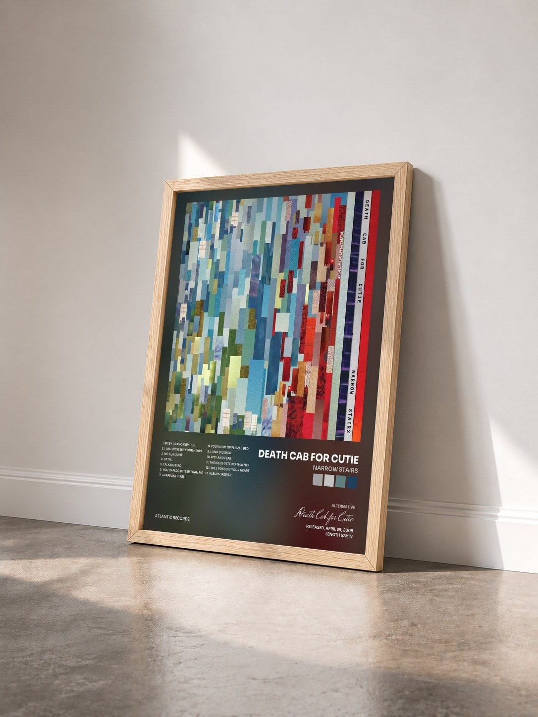#bois Tableau de l'album Narrow Stairs de Death Cab for Cutie vu de trois quarts, cadre en bois brut