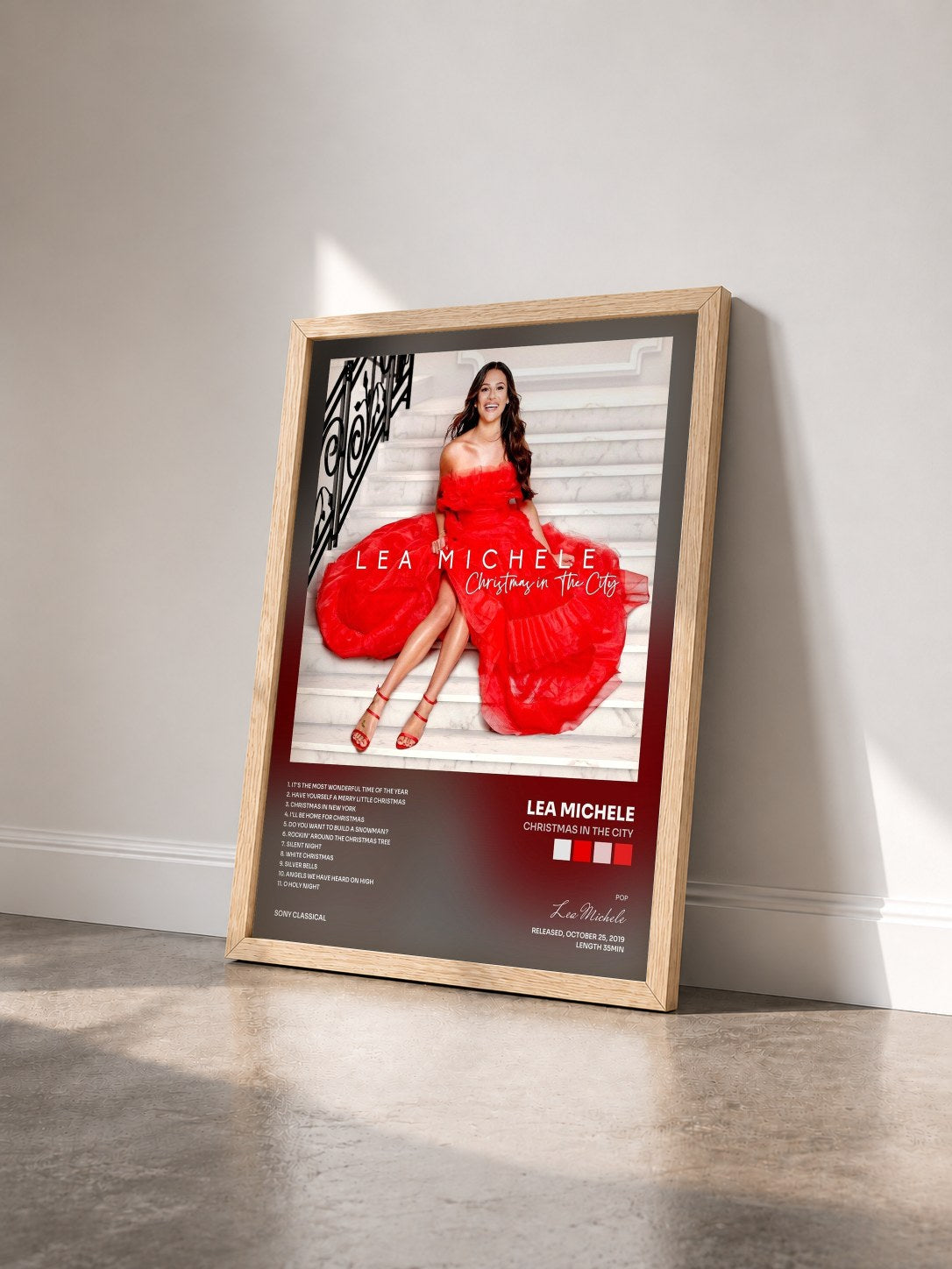 #bois Tableau de l'album Christmas in The City de Lea Michele vu de trois quarts, cadre en bois brut