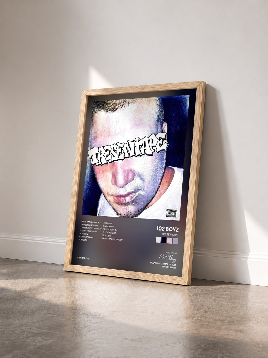 #bois Tableau de l'album Tresentape de 102 Boyz vu de trois quarts, cadre en bois brut