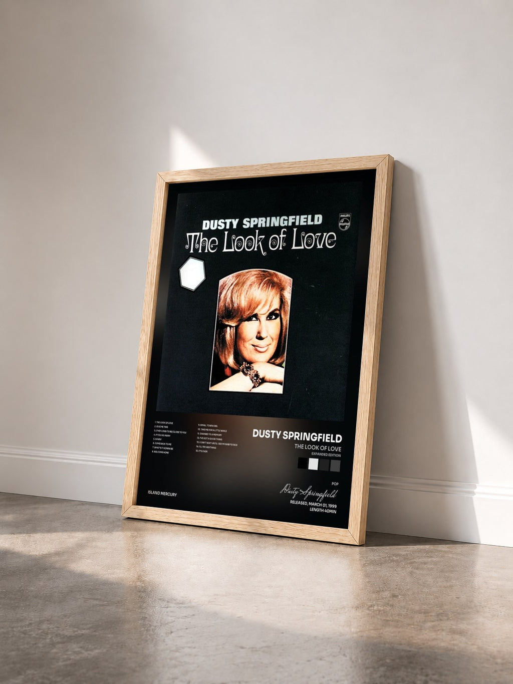 #bois Tableau de l'album The Look Of Love (Expanded Edition) de Dusty Springfield vu de trois quarts, cadre en bois brut