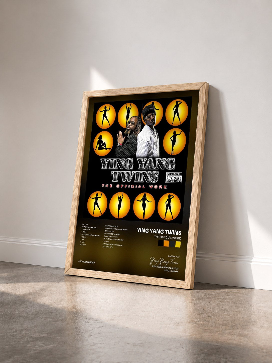 #bois Tableau de l'album The Official Work de Ying Yang Twins vu de trois quarts, cadre en bois brut