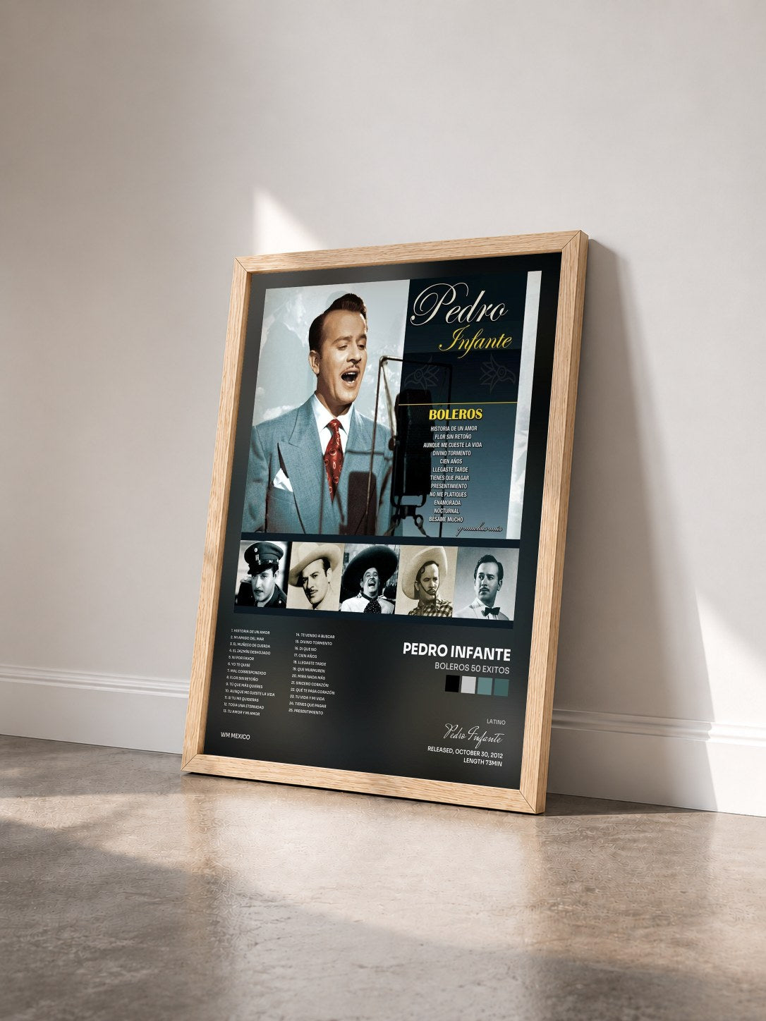 #bois Tableau de l'album Boleros 50 Exitos de Pedro Infante vu de trois quarts, cadre en bois brut