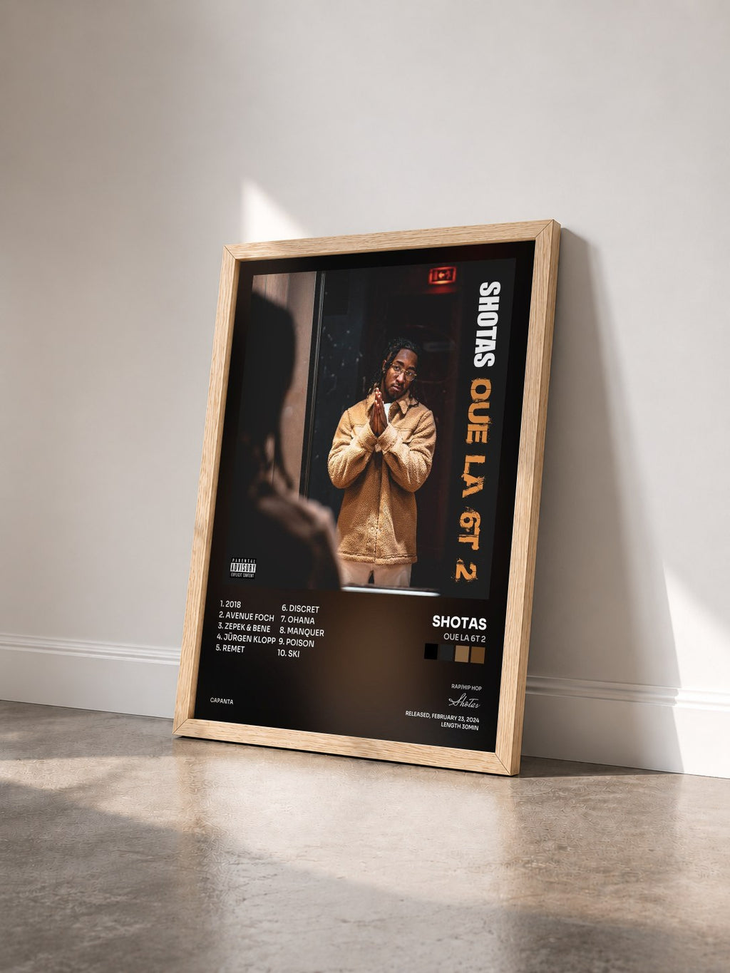 #bois Tableau de l'album Oue La 6T 2 de Shotas vu de trois quarts, cadre en bois brut