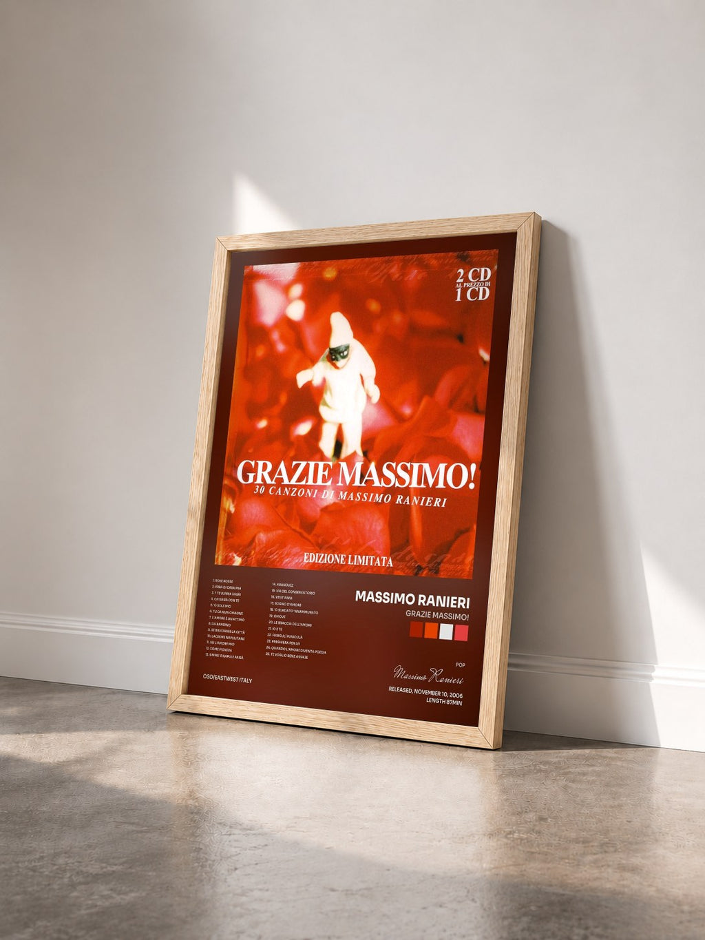 #bois Tableau de l'album Grazie Massimo! de Massimo Ranieri vu de trois quarts, cadre en bois brut