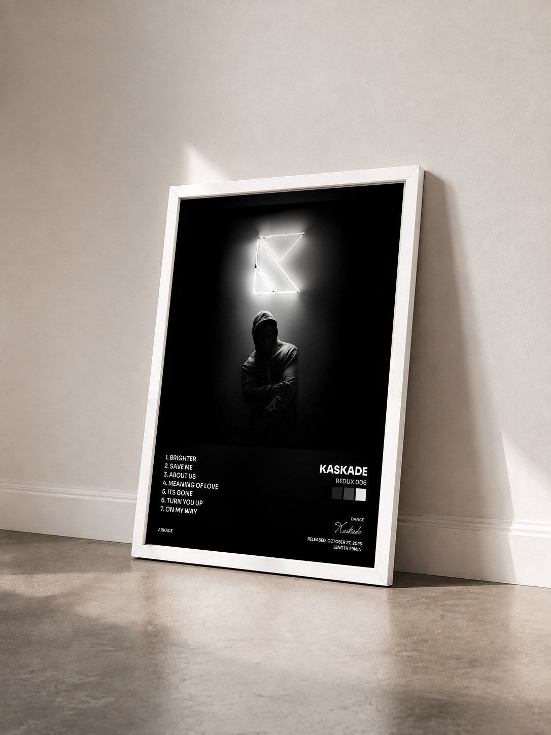 #blanc Tableau de l'album REDUX 006 de Kaskade vu de trois quarts, cadre blanc