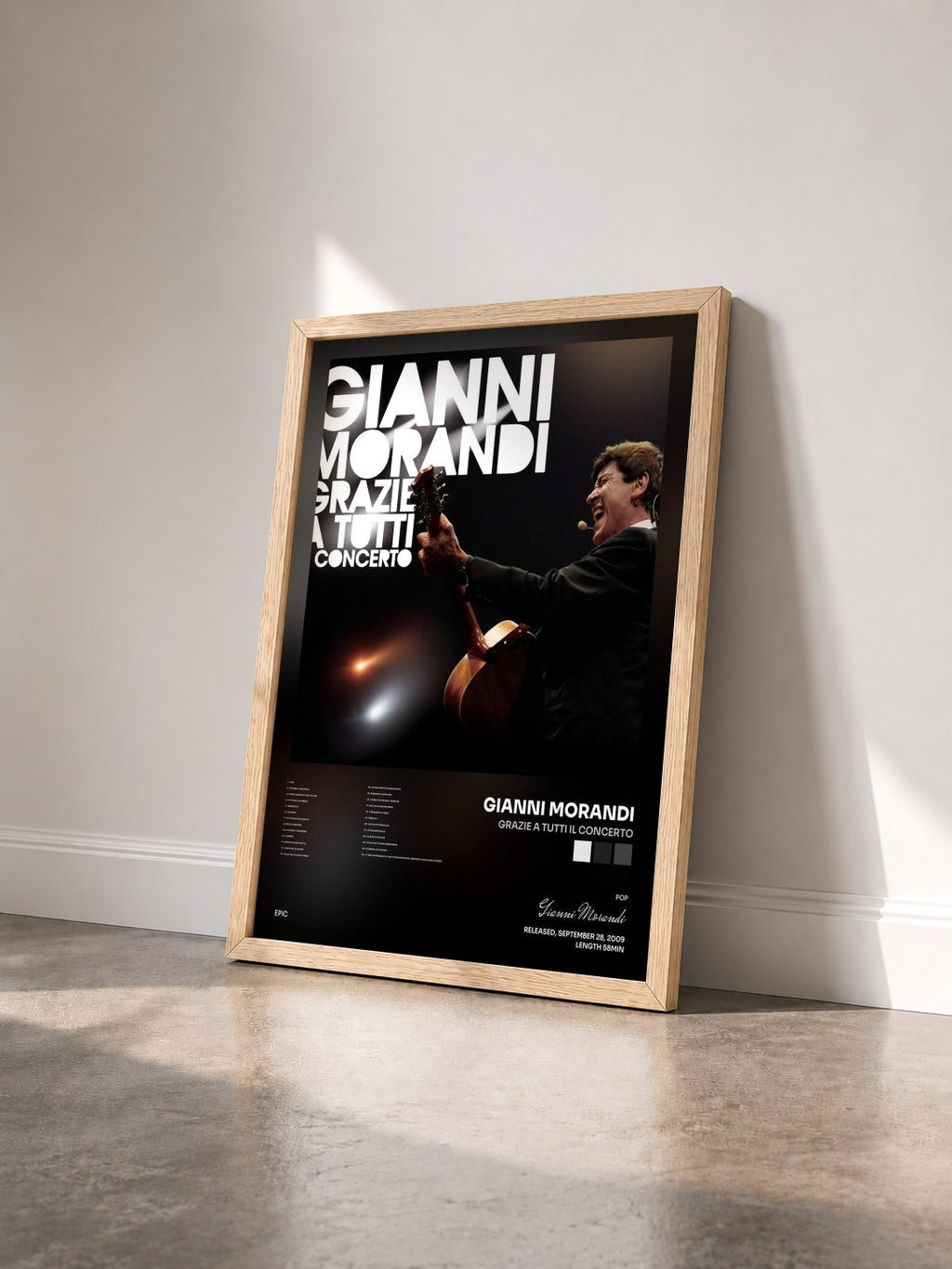 #bois Tableau de l'album Grazie A Tutti Il Concerto de Gianni Morandi vu de trois quarts, cadre en bois brut