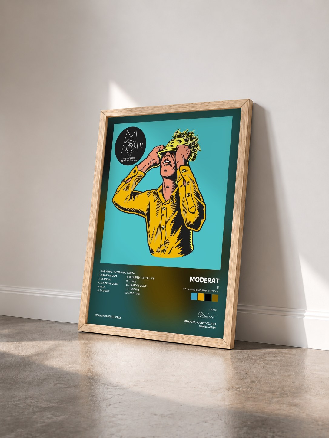 #bois Tableau de l'album II (10th Anniversary Sped-up Edition) de Moderat vu de trois quarts, cadre en bois brut