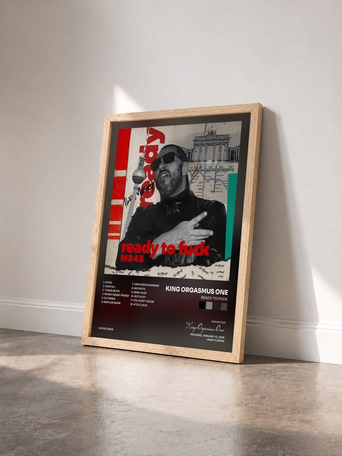 #bois Tableau de l'album Ready to Fuck de King Orgasmus One vu de trois quarts, cadre en bois brut