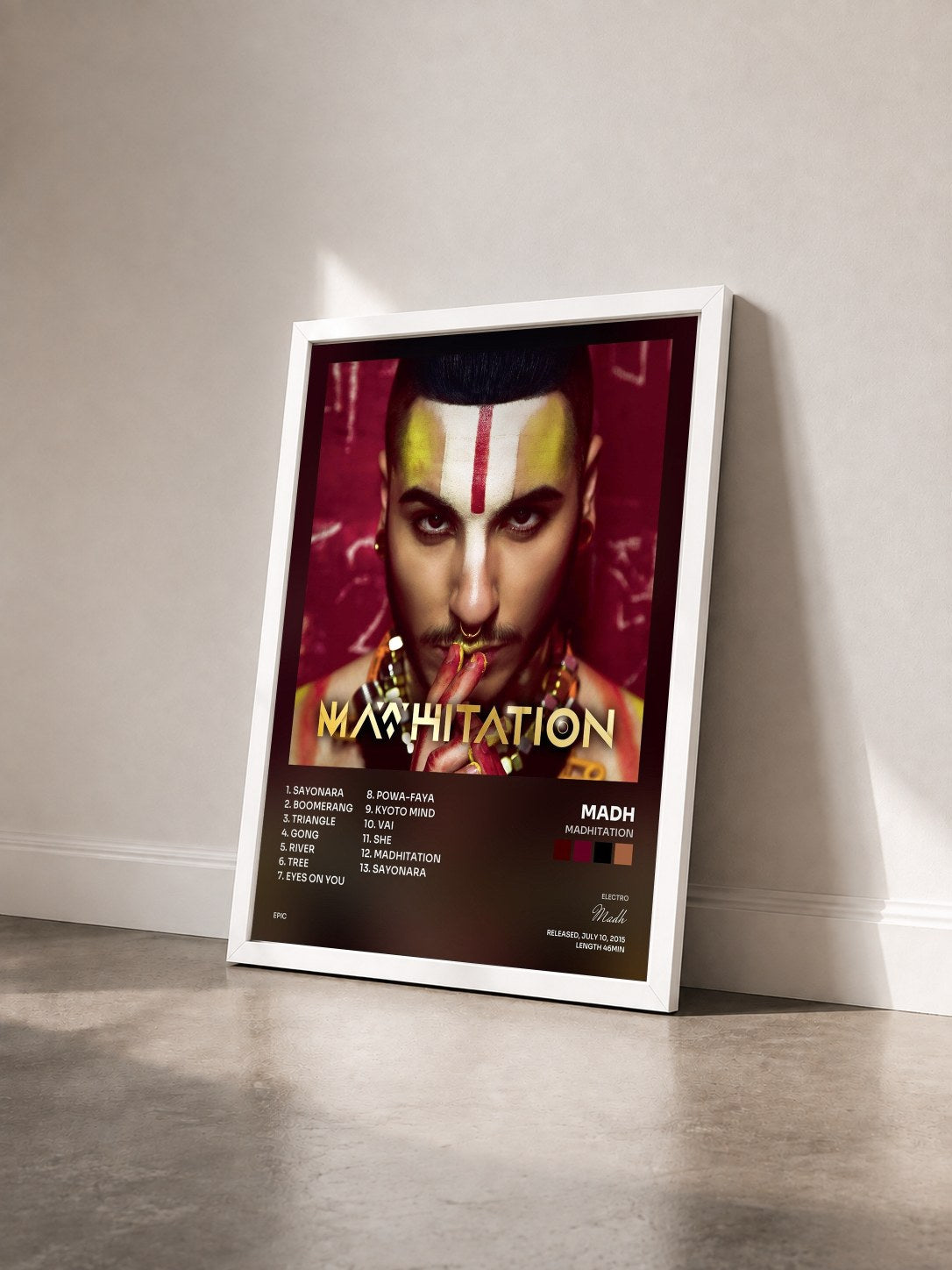 #blanc Tableau de l'album Madhitation de Madh vu de trois quarts, cadre blanc