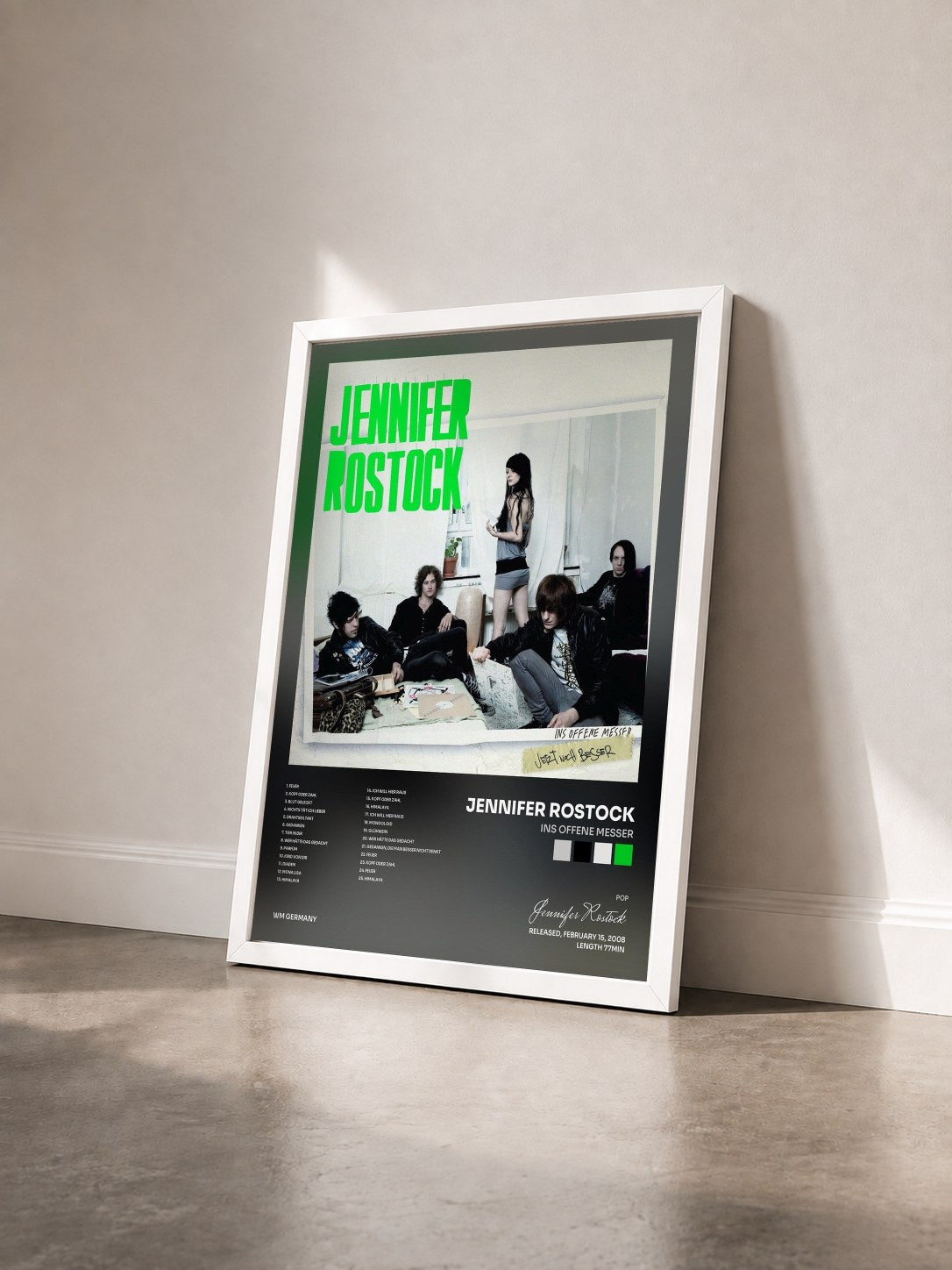 #blanc Tableau de l'album Ins offene Messer de Jennifer Rostock vu de trois quarts, cadre blanc