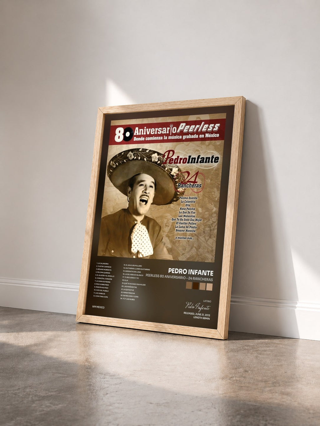 #bois Tableau de l'album Peerless 80 Aniversario - 24 Rancheras de Pedro Infante vu de trois quarts, cadre en bois brut