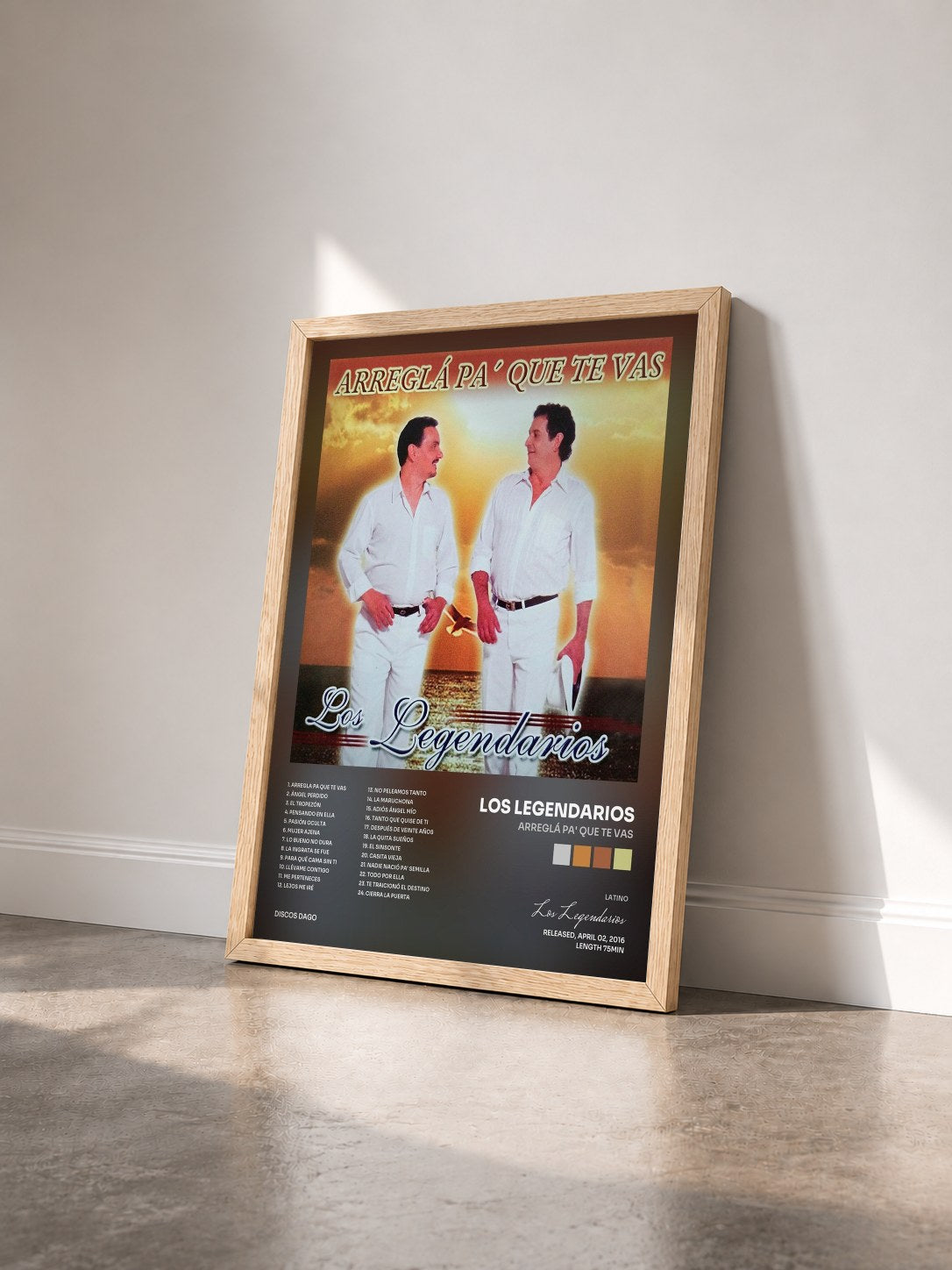 #bois Tableau de l'album Arreglá Pa' Que Te Vas de Los Legendarios vu de trois quarts, cadre en bois brut