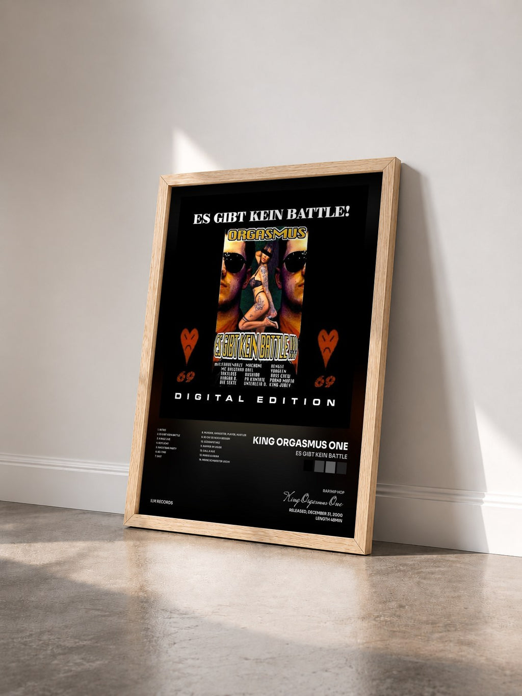 #bois Tableau de l'album Es gibt kein Battle de King Orgasmus One vu de trois quarts, cadre en bois brut