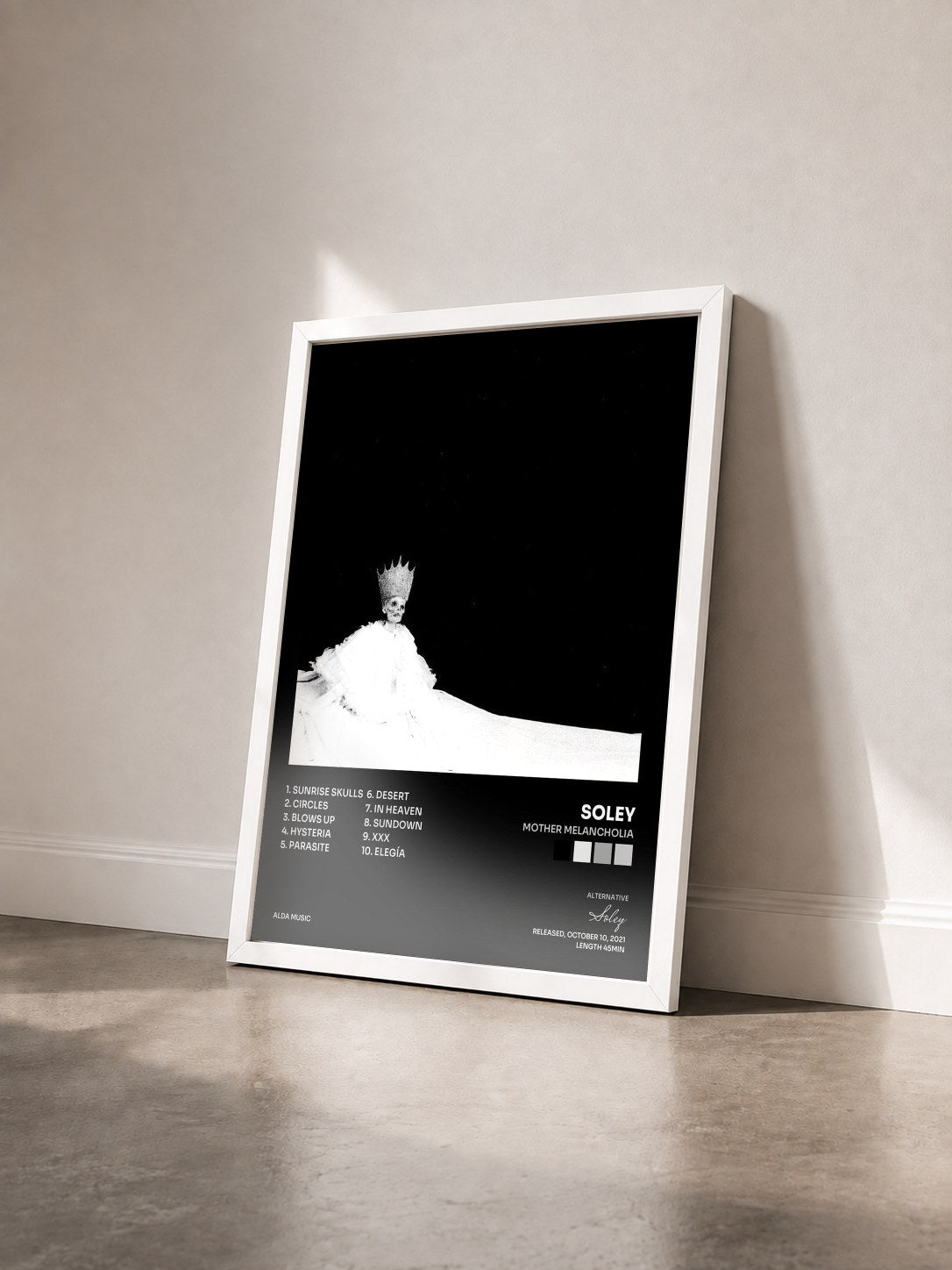 #blanc Tableau de l'album Mother Melancholia de Soley vu de trois quarts, cadre blanc