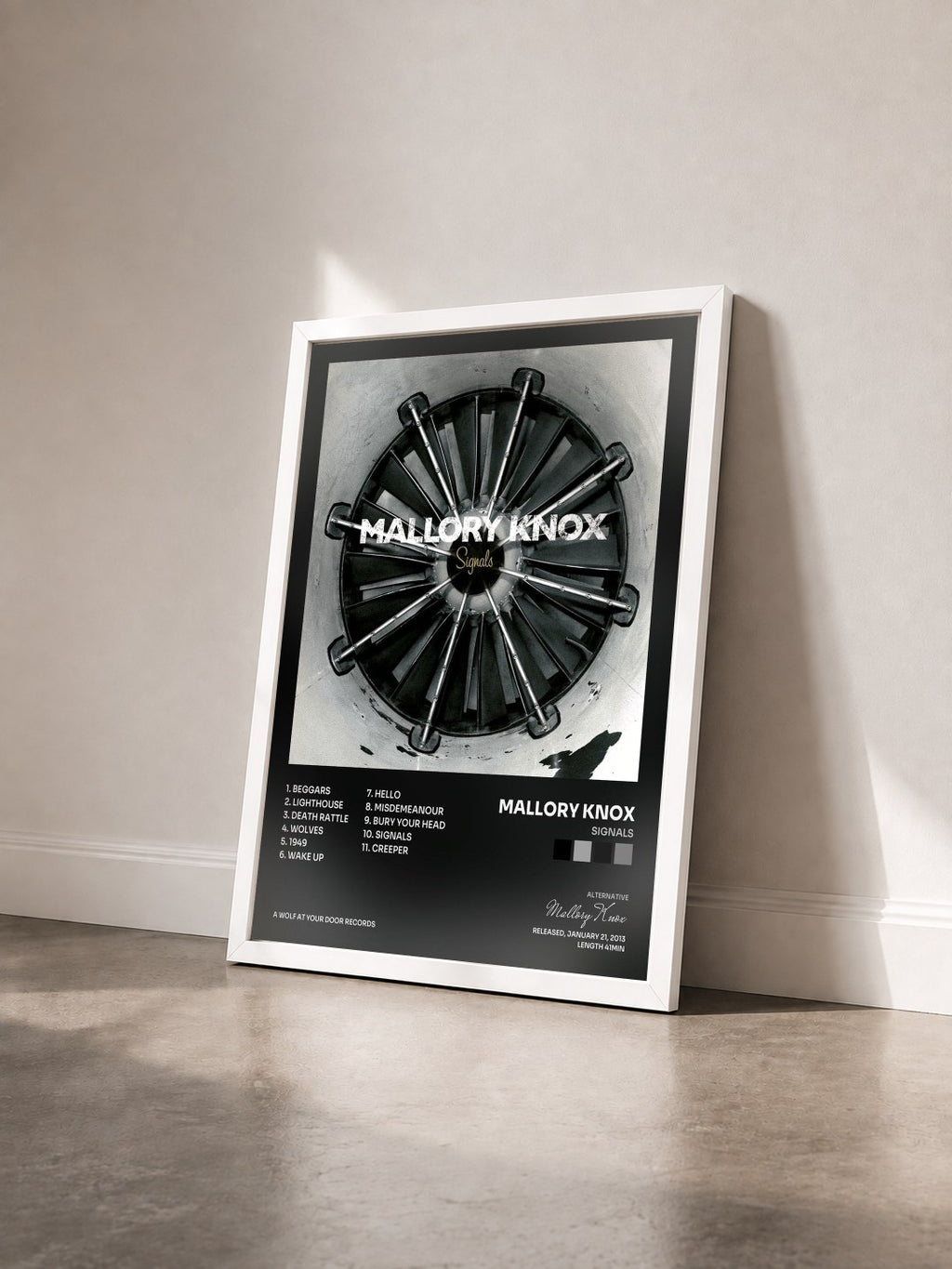 #blanc Tableau de l'album Signals de Mallory Knox vu de trois quarts, cadre blanc