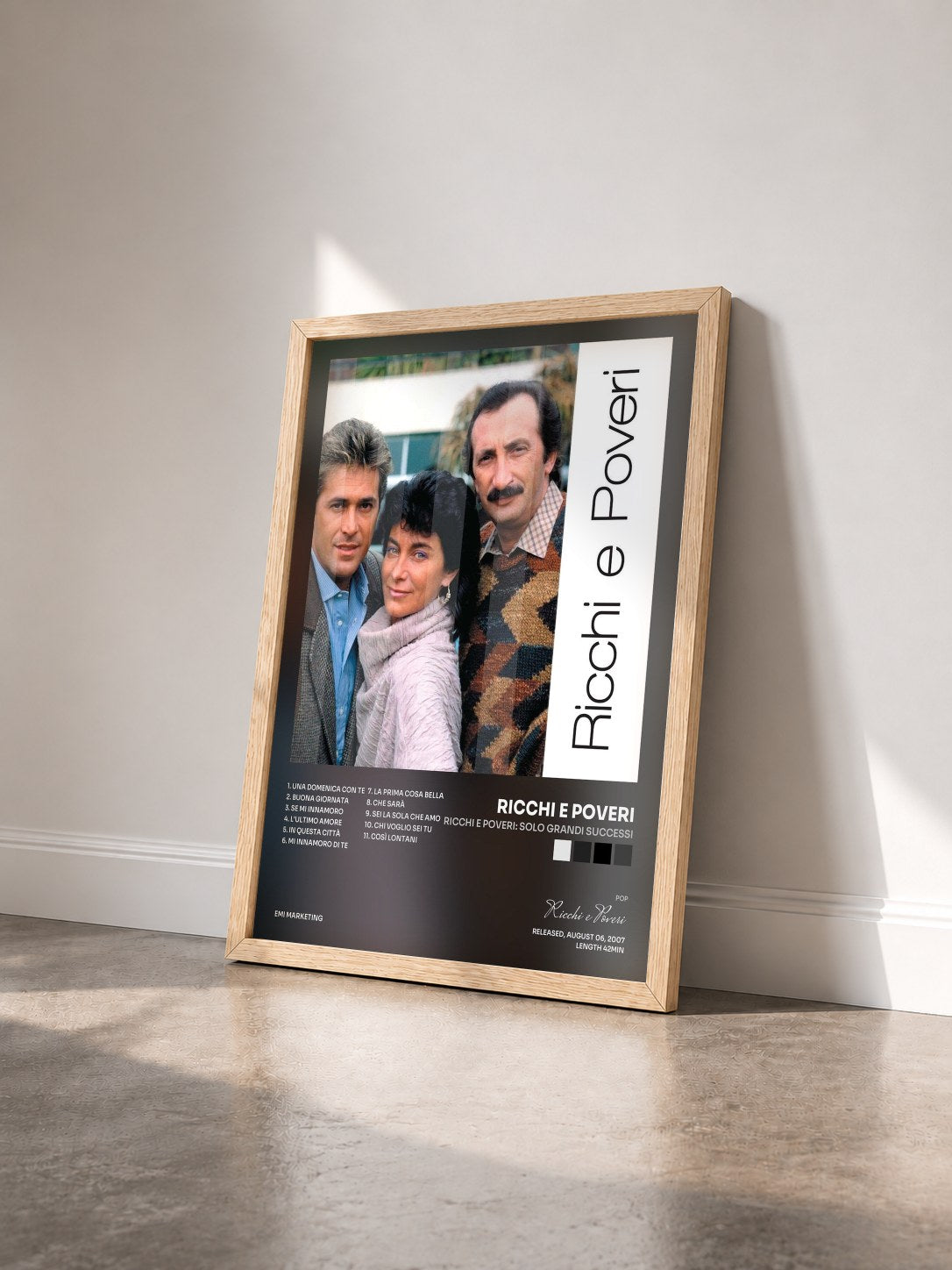 #bois Tableau de l'album Ricchi E Poveri: Solo Grandi Successi de Ricchi e Poveri vu de trois quarts, cadre en bois brut