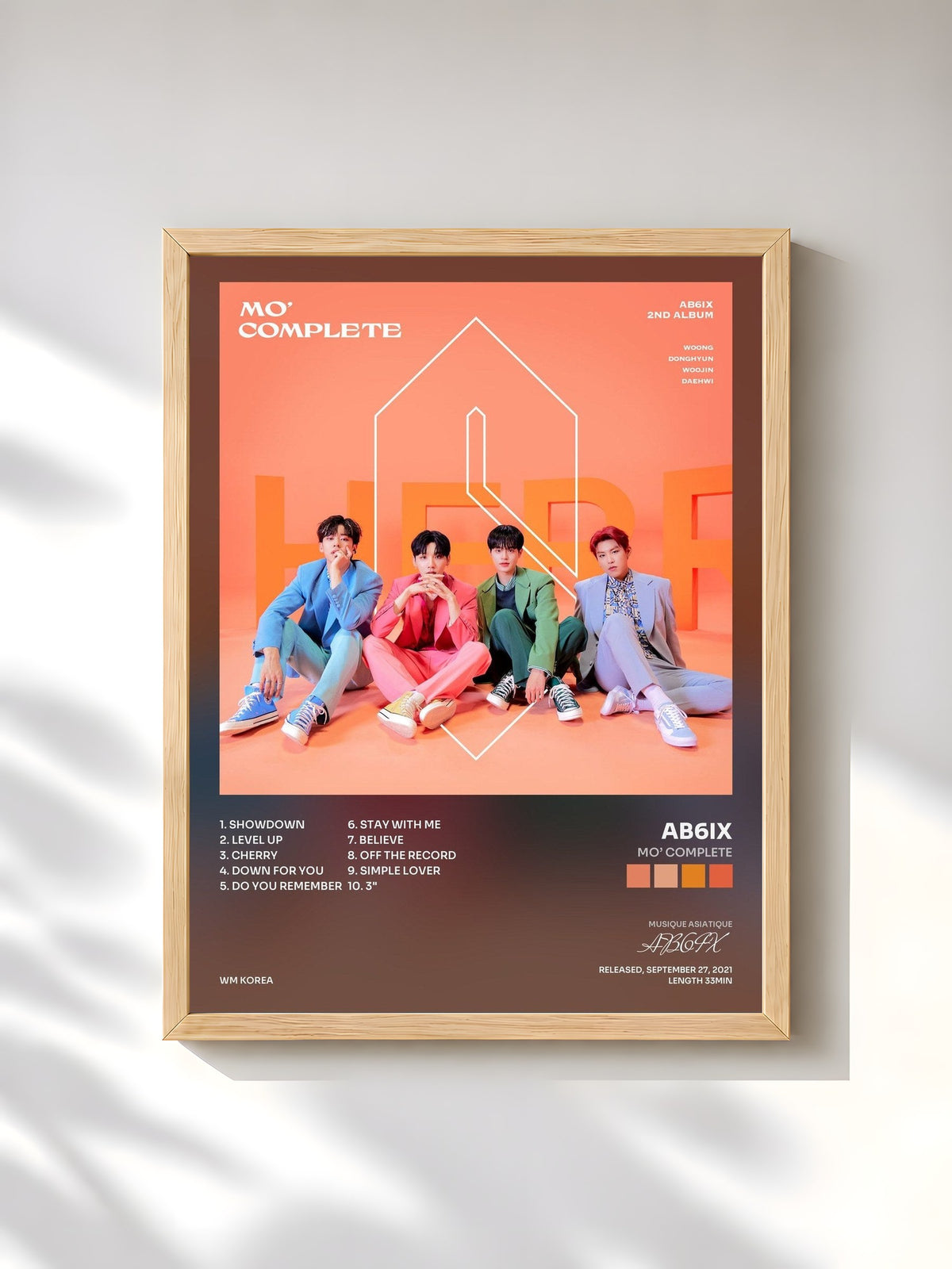 #bois Tableau de l'album MO’ COMPLETE de AB6IX, cadre en bois brut, imprimé et encadré en France