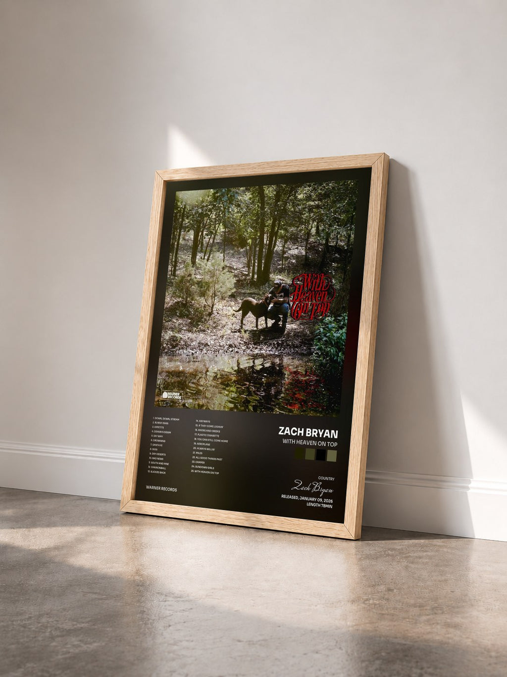 #bois Tableau de l'album With Heaven On Top de Zach Bryan vu de trois quarts, cadre en bois brut