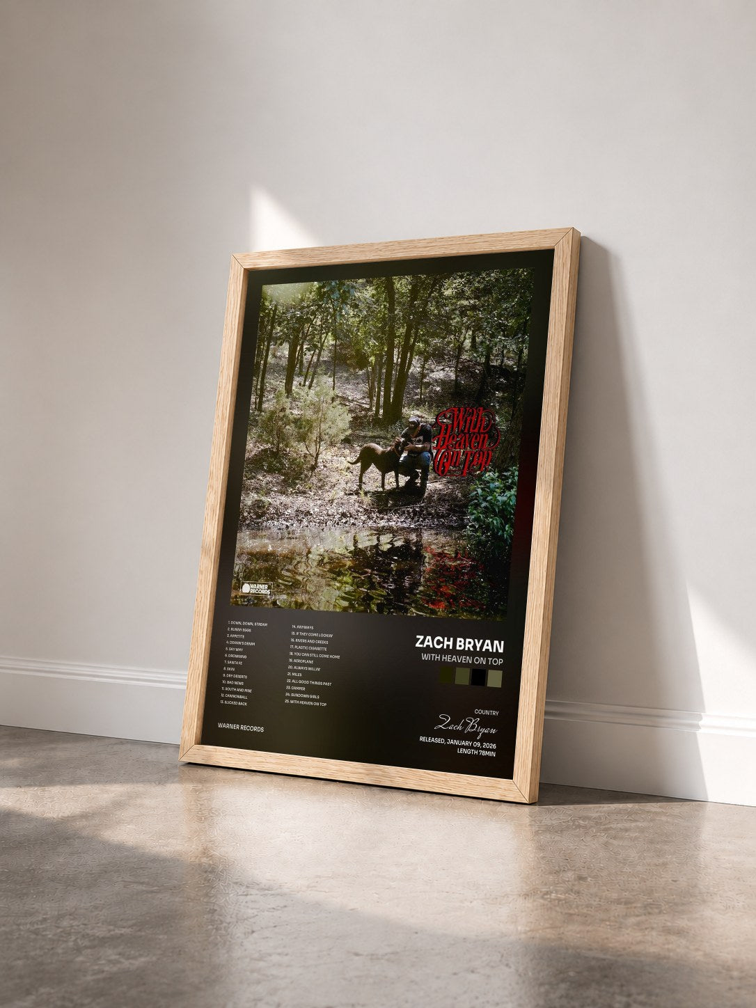 #bois Tableau de l'album With Heaven On Top de Zach Bryan vu de trois quarts, cadre en bois brut