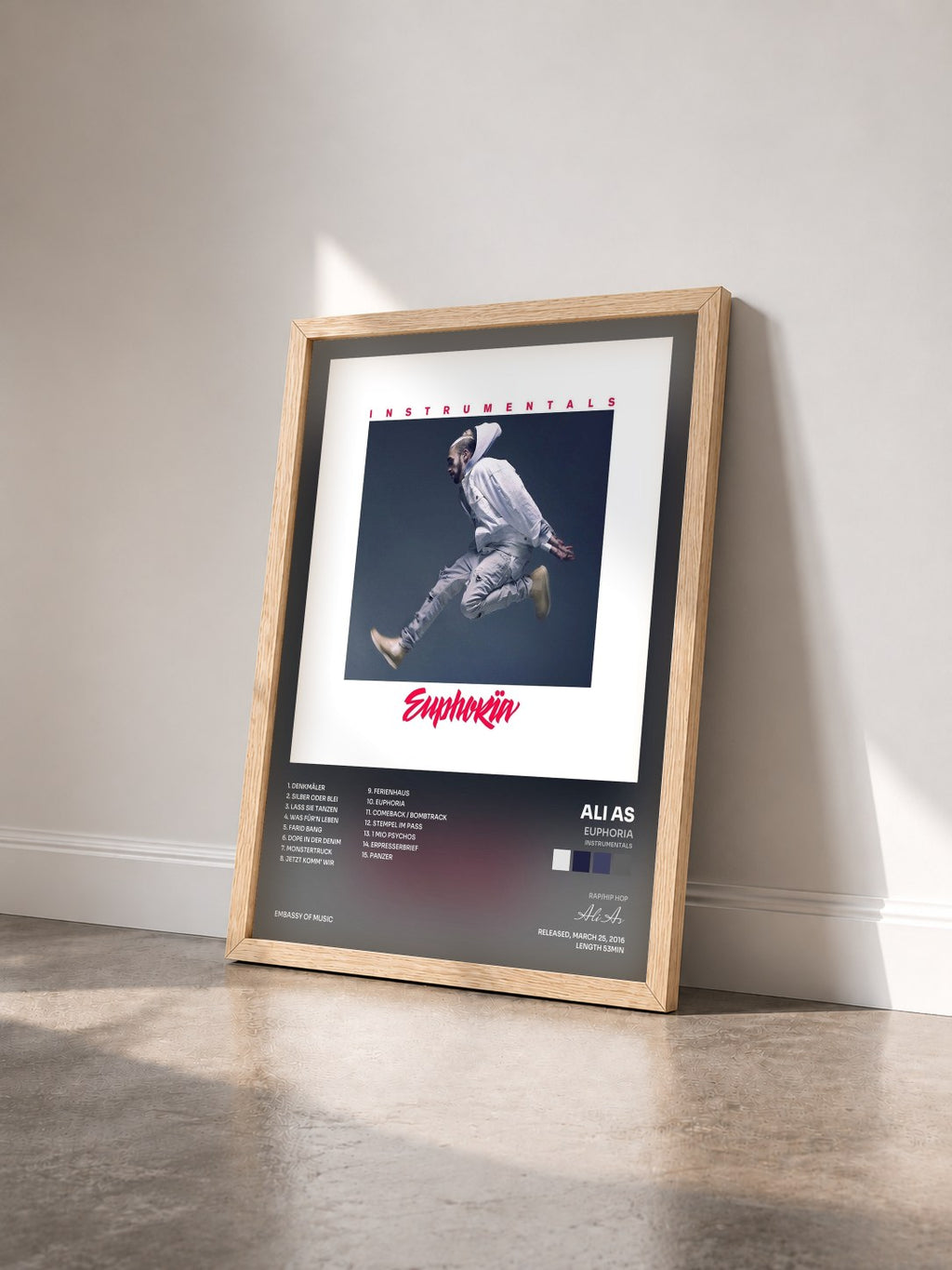 #bois Tableau de l'album Euphoria (Instrumentals) de Ali As vu de trois quarts, cadre en bois brut