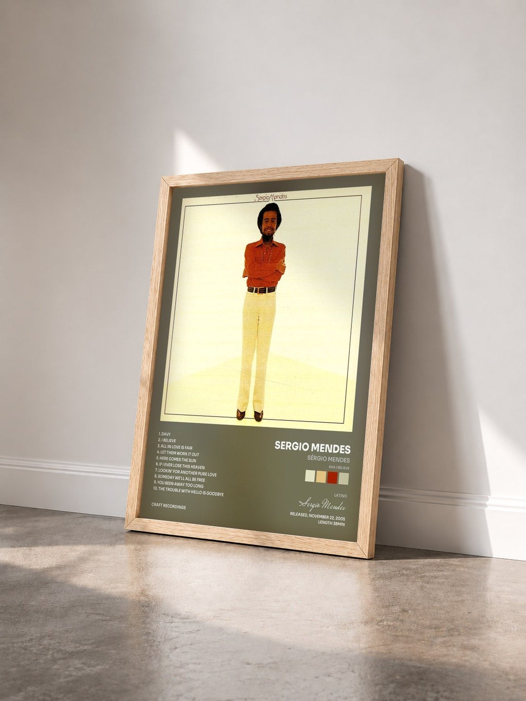 #bois Tableau de l'album Sérgio Mendes (AKA I Believe) de Sergio Mendes vu de trois quarts, cadre en bois brut