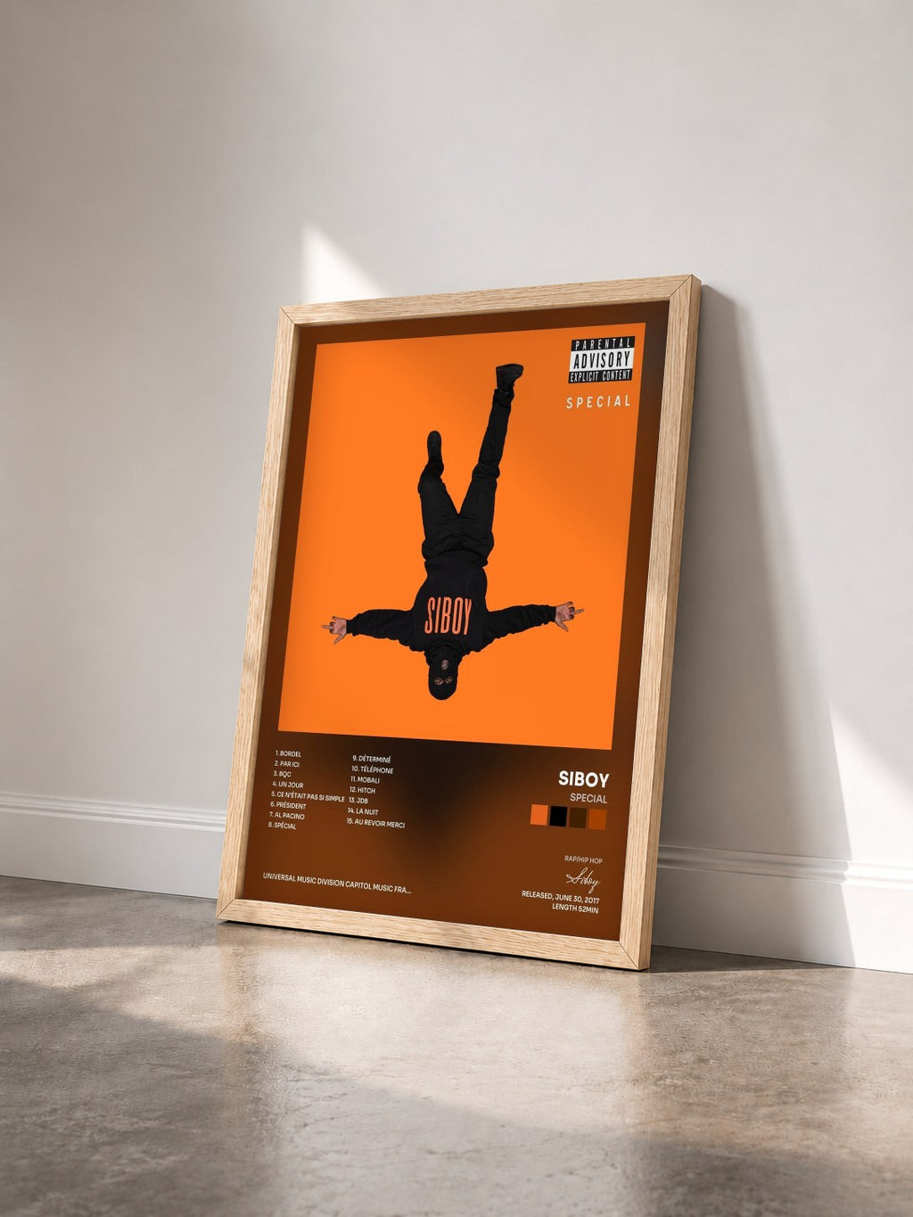 #bois Tableau de l'album Special de Siboy vu de trois quarts, cadre en bois brut