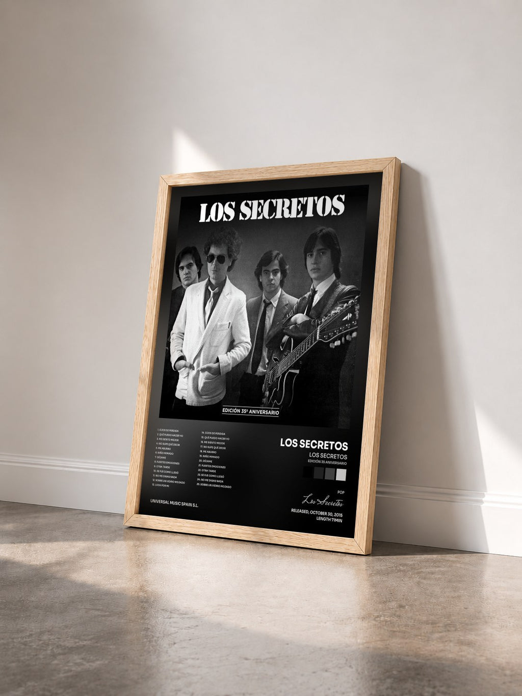 #bois Tableau de l'album Los Secretos (Edición 35 Aniversario) de Los Secretos vu de trois quarts, cadre en bois brut