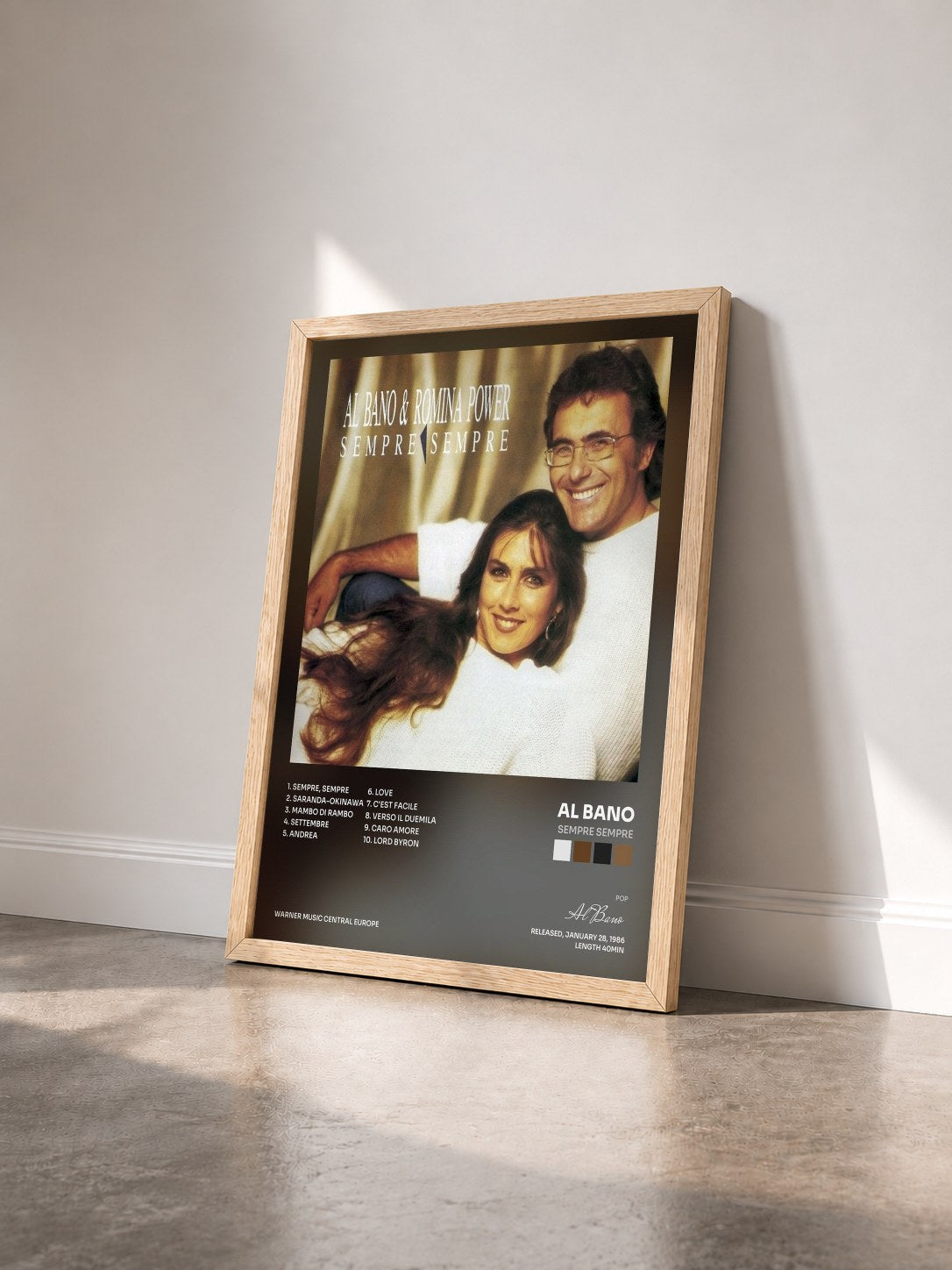 #bois Tableau de l'album Sempre Sempre de Al Bano vu de trois quarts, cadre en bois brut