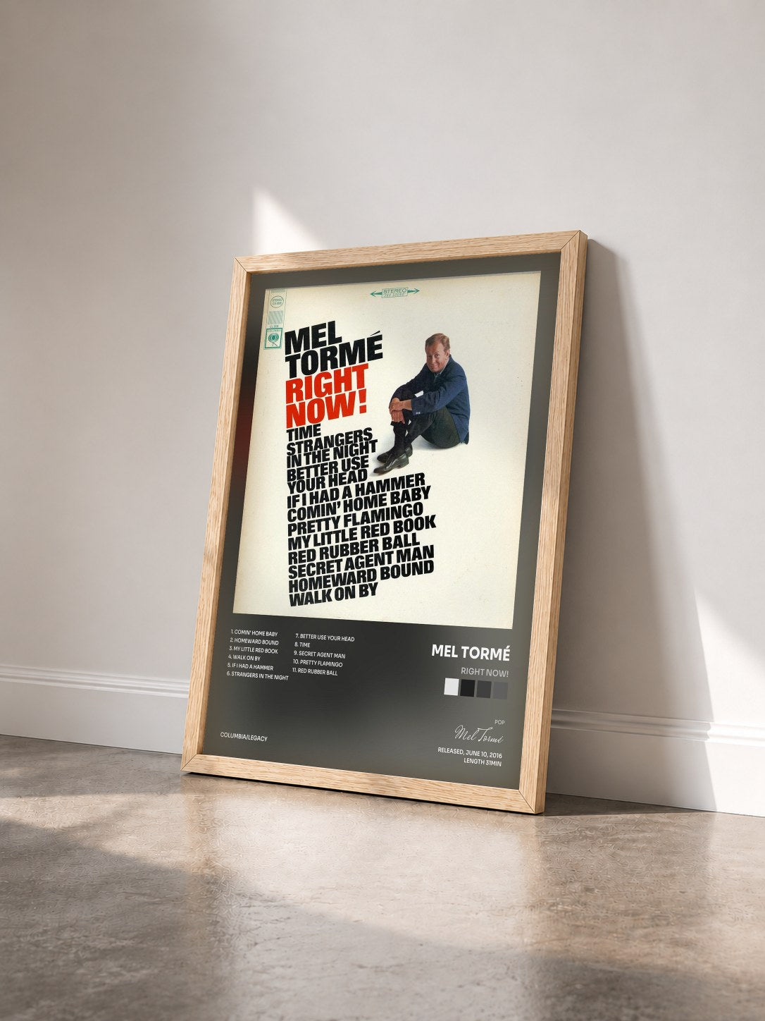 #bois Tableau de l'album Right Now! de Mel Tormé vu de trois quarts, cadre en bois brut