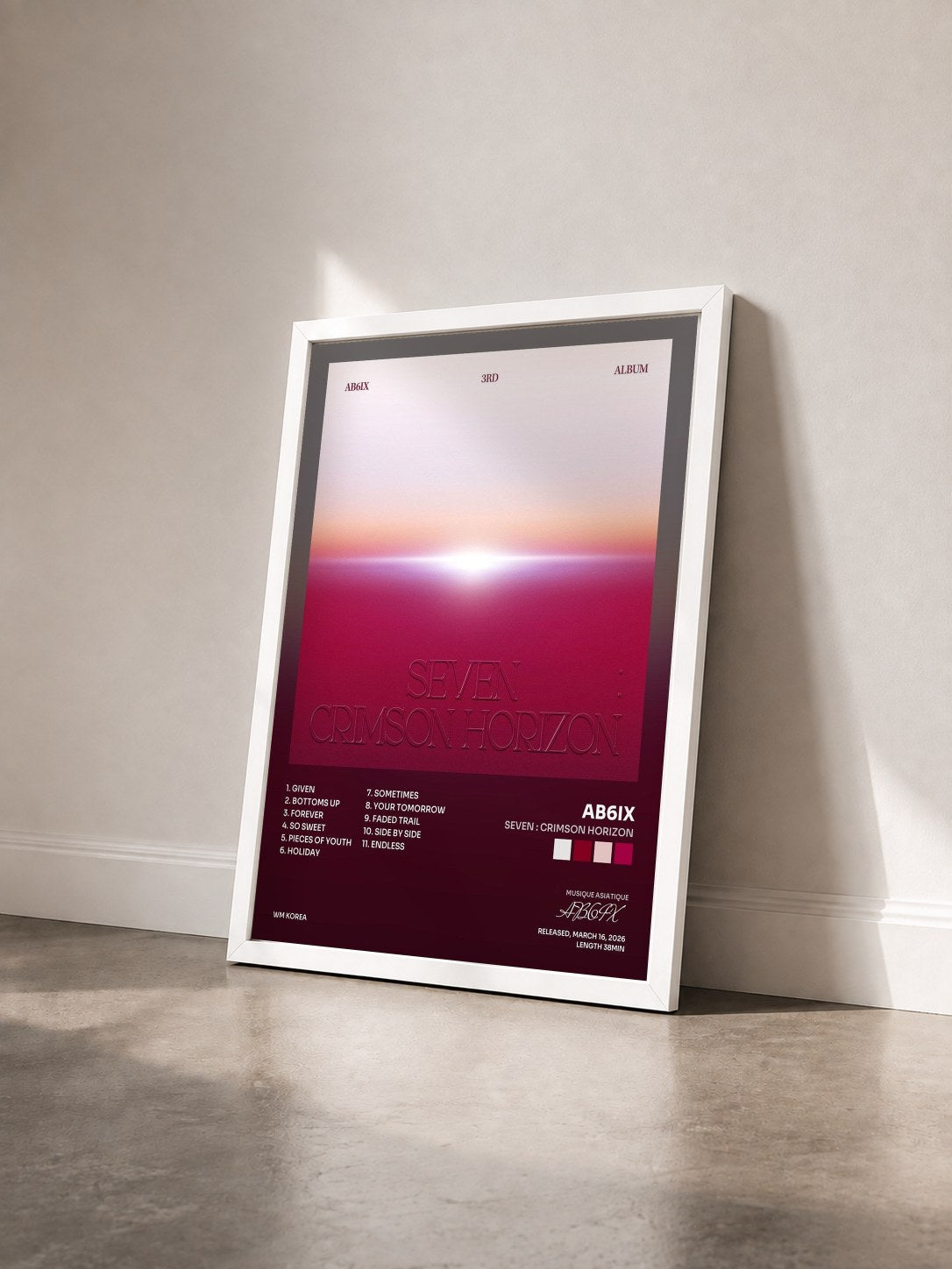 #blanc Tableau de l'album SEVEN : CRIMSON HORIZON de AB6IX vu de trois quarts, cadre blanc