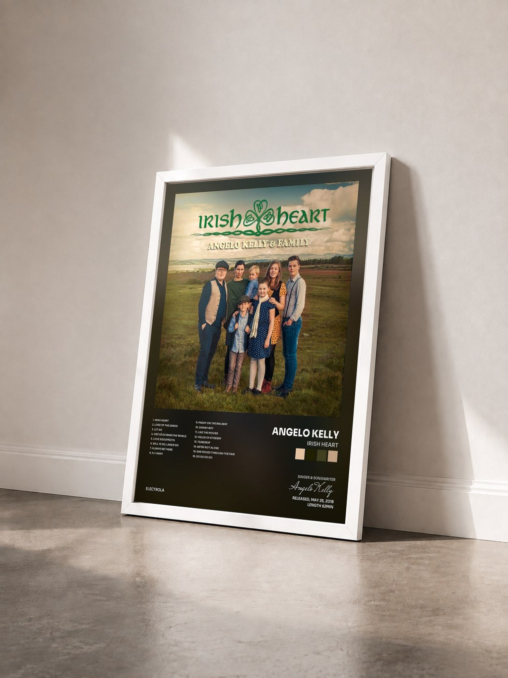 #blanc Tableau de l'album Irish Heart de Angelo Kelly vu de trois quarts, cadre blanc