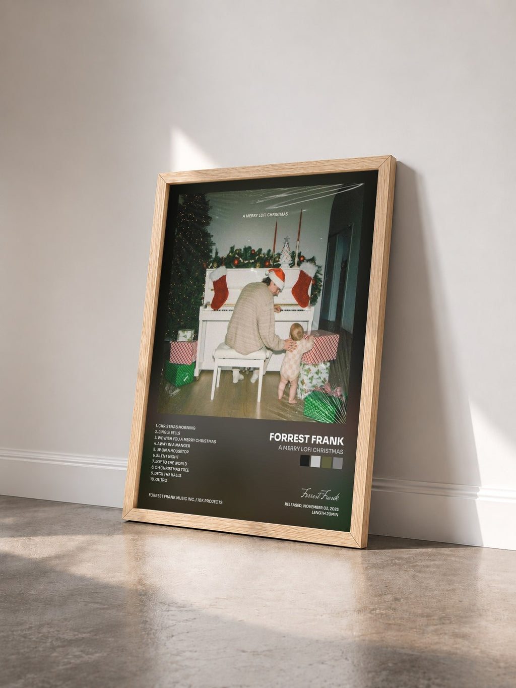 #bois Tableau de l'album A Merry Lofi Christmas de Forrest Frank vu de trois quarts, cadre en bois brut