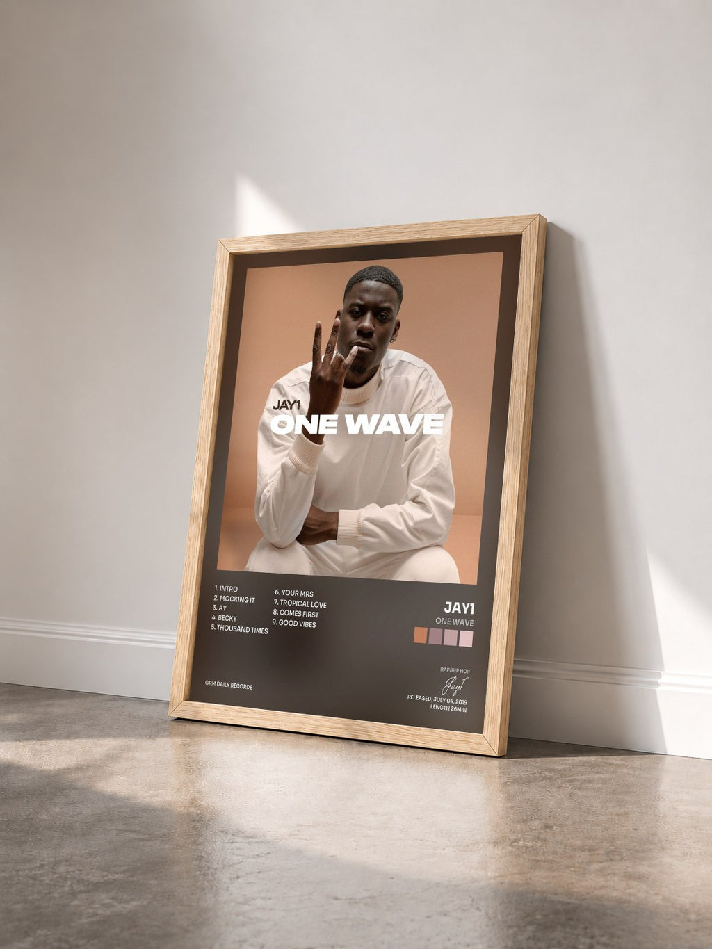 #bois Tableau de l'album One Wave de Jay1 vu de trois quarts, cadre en bois brut