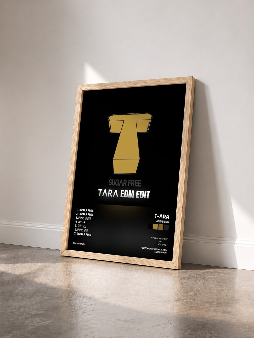 #bois Tableau de l'album And&End de T-ara vu de trois quarts, cadre en bois brut