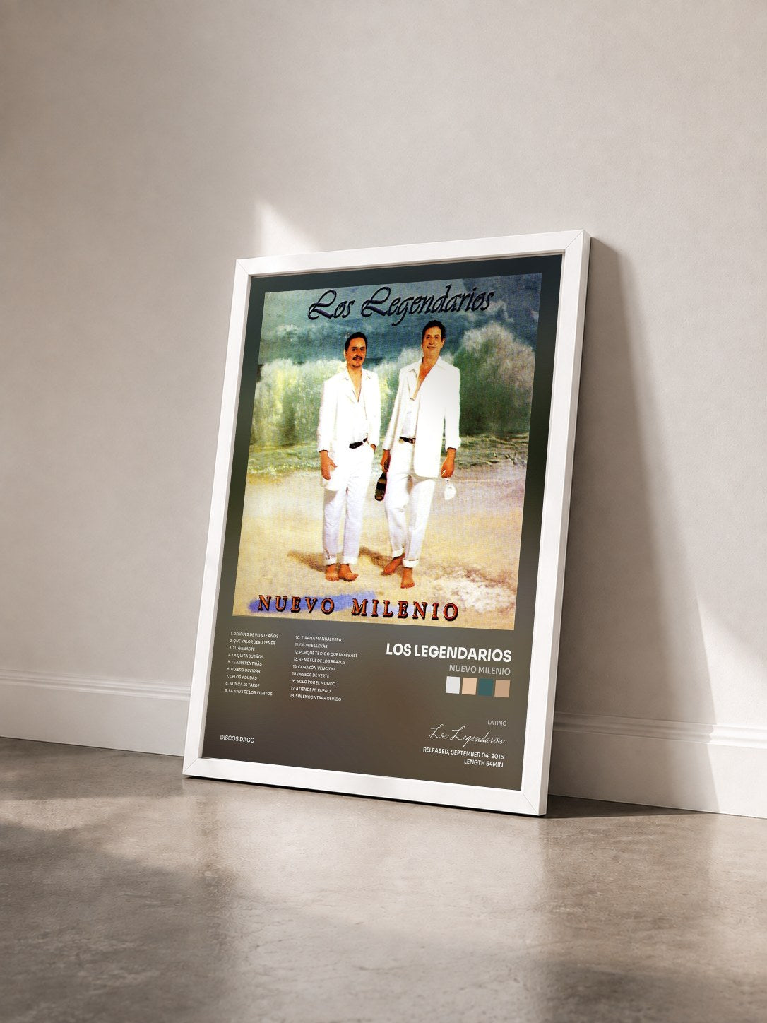 #blanc Tableau de l'album Nuevo Milenio de Los Legendarios vu de trois quarts, cadre blanc
