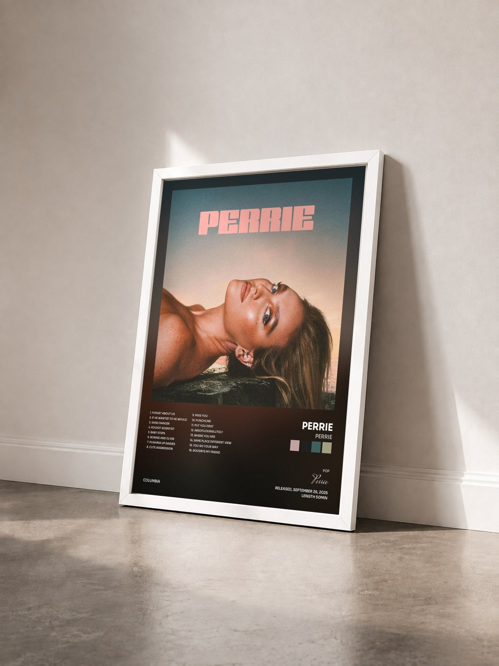 #blanc Tableau de l'album Perrie de Perrie vu de trois quarts, cadre blanc