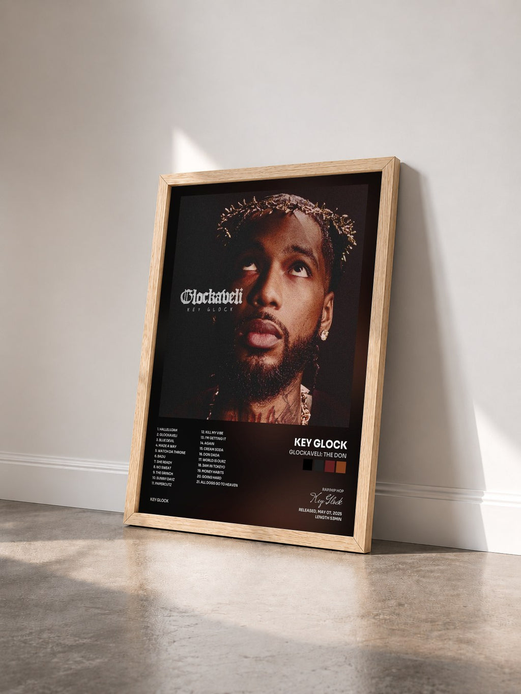 #bois Tableau de l'album Glockaveli: The Don de Key Glock vu de trois quarts, cadre en bois brut